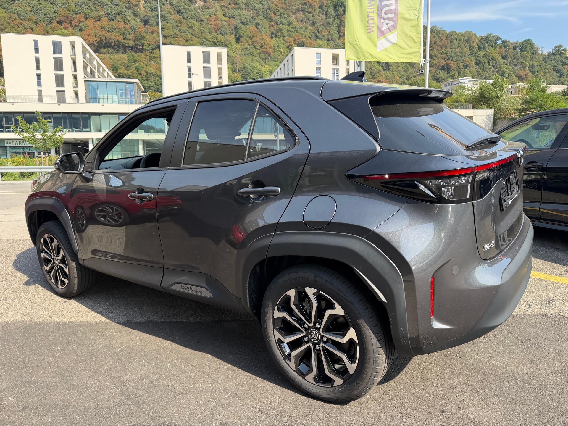 TOYOTA Yaris Cross 1.5 Trend e-CVT-image-5