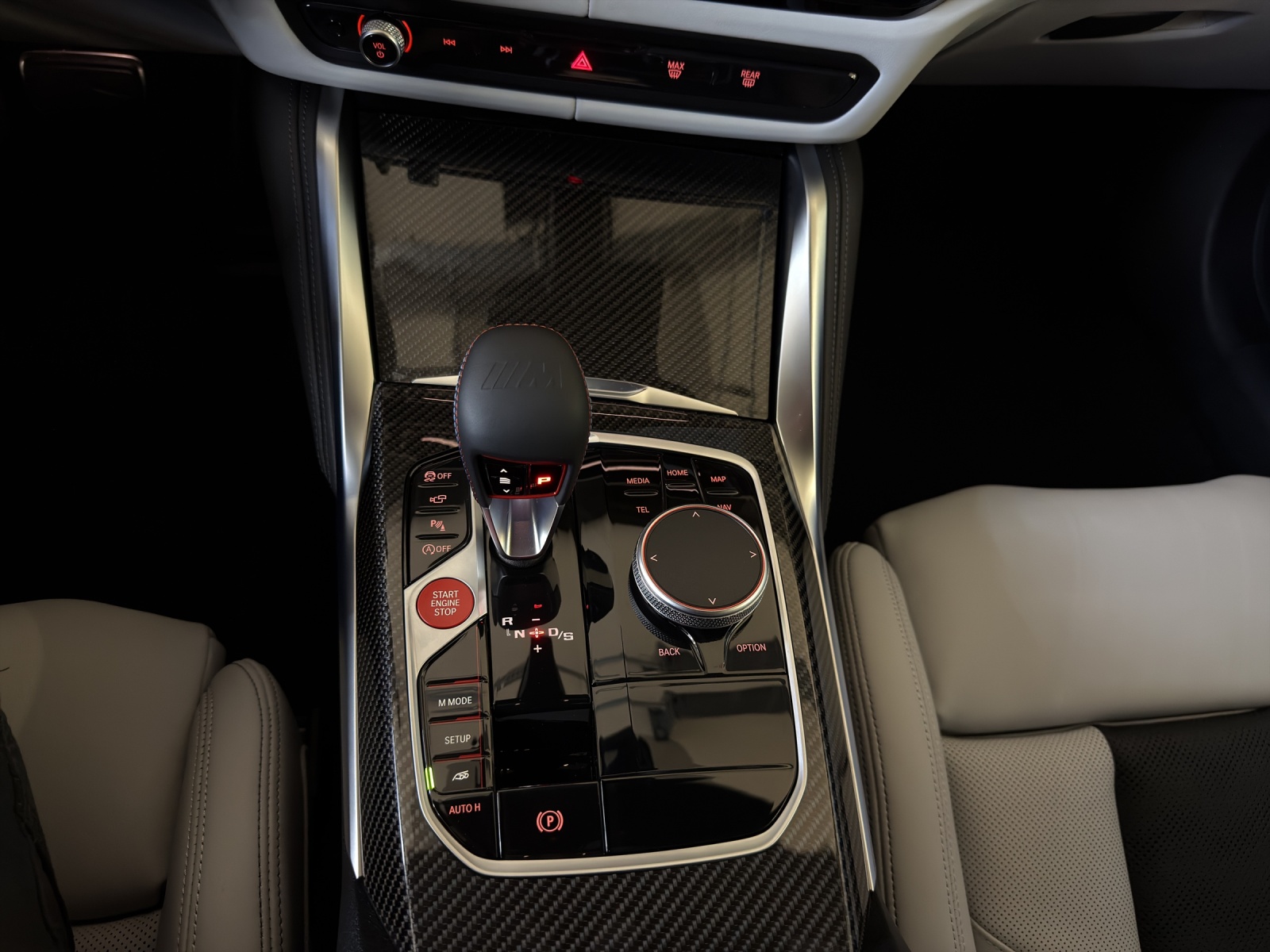 BMW M3 Competition M xDrive-image-12