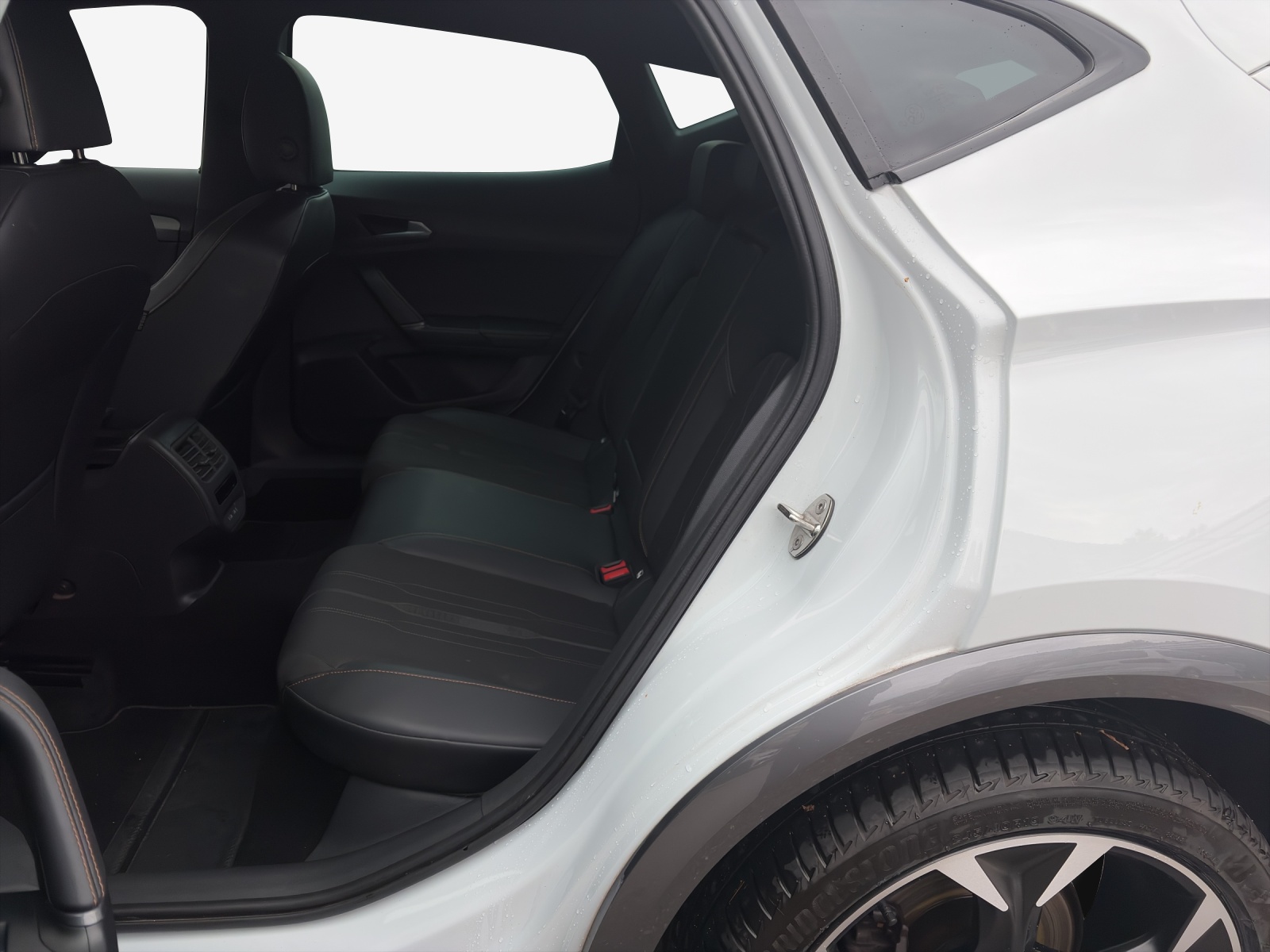 CUPRA Formentor 1.5 TSI Inicio DSG-image-11