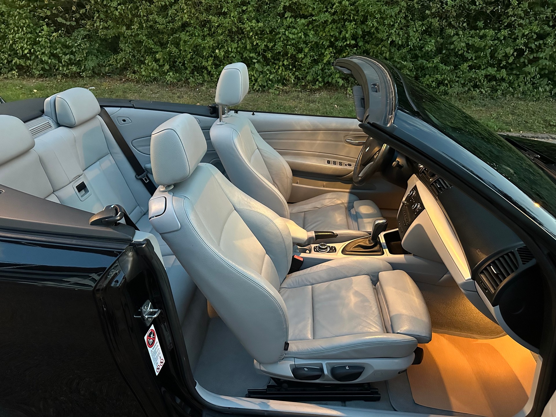 BMW 120i Cabrio Steptronic-image-4