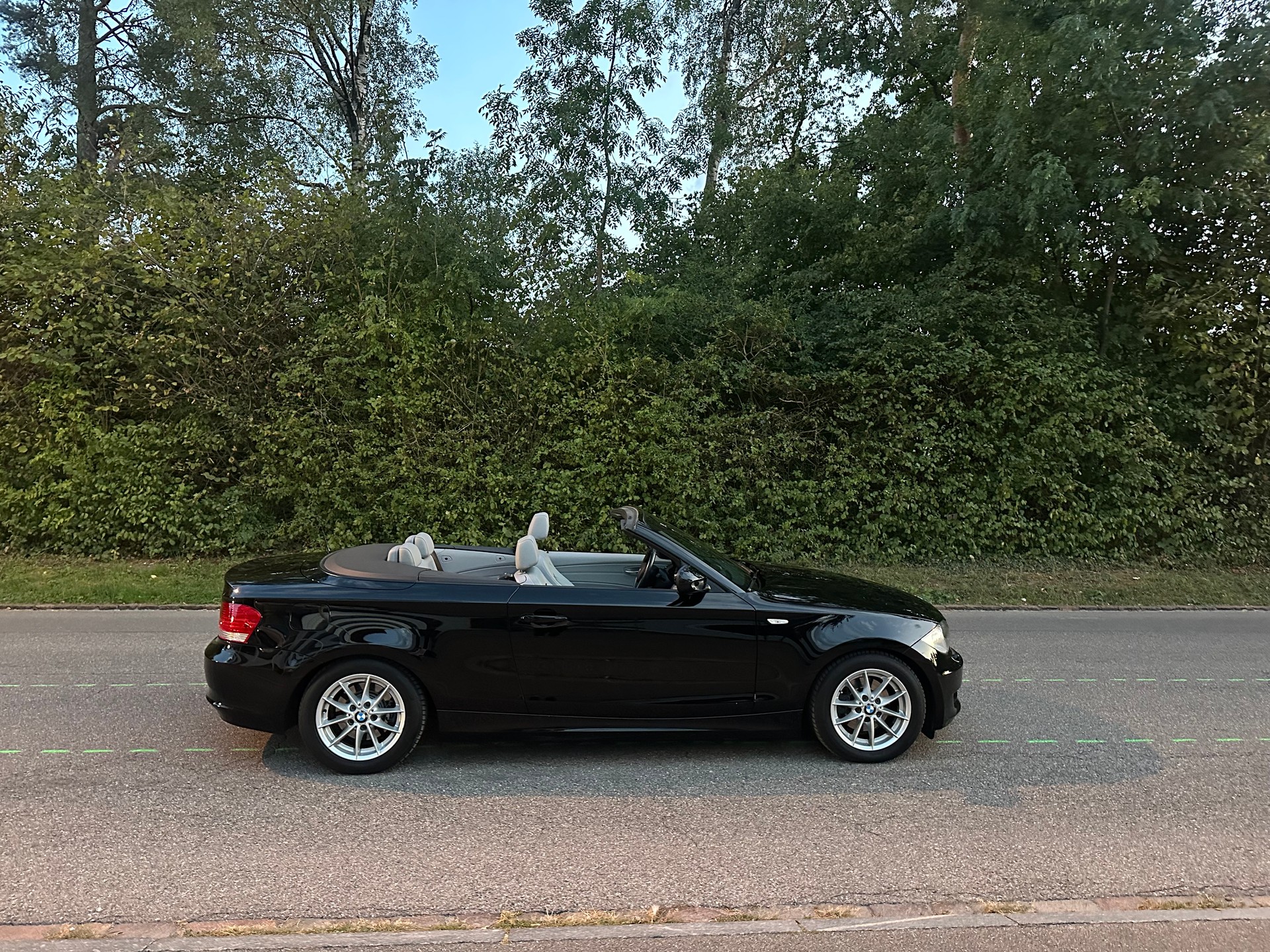 BMW 120i Cabrio Steptronic-image-14