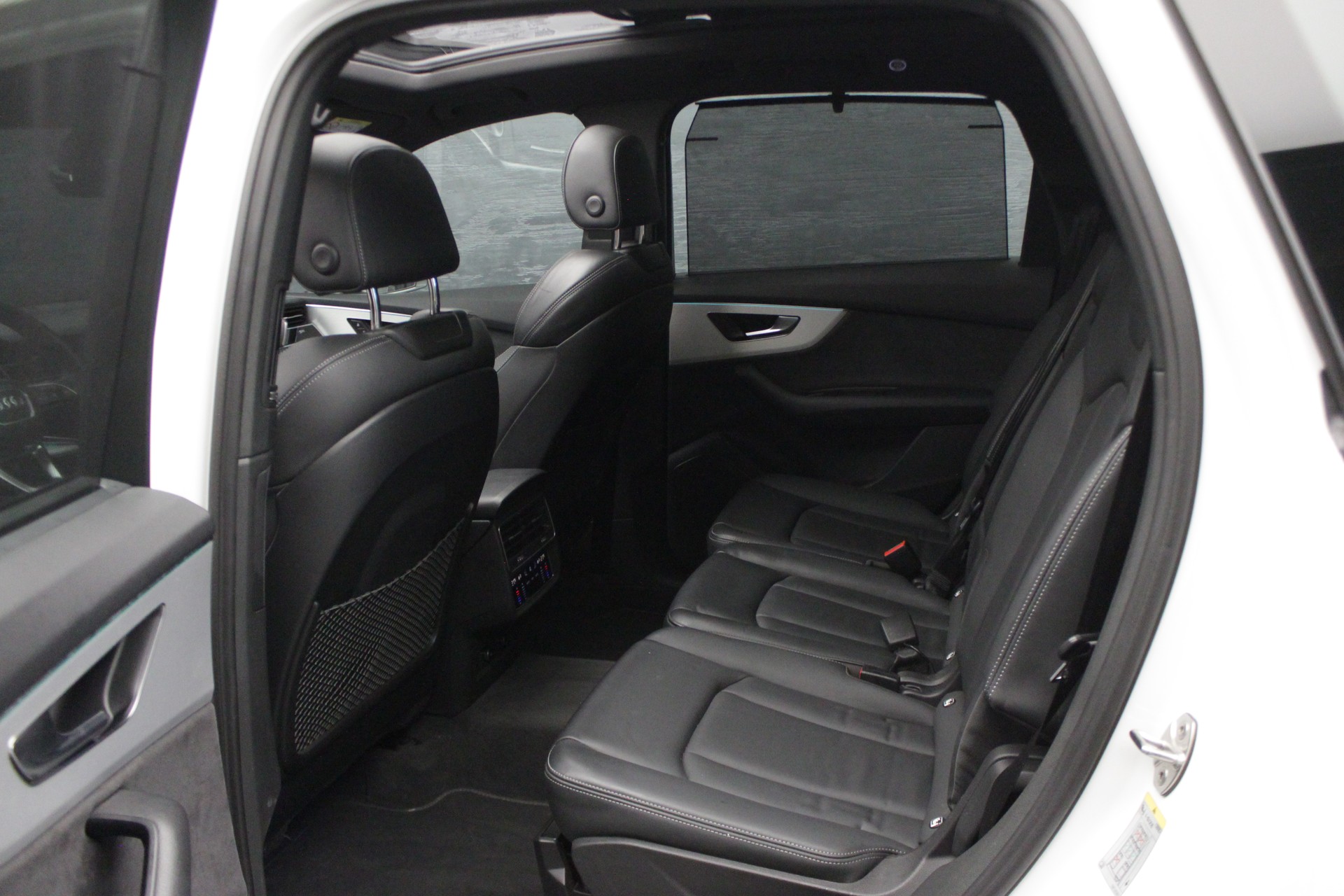 AUDI Q7 45 TDI quattro S Line tiptronic-image-14