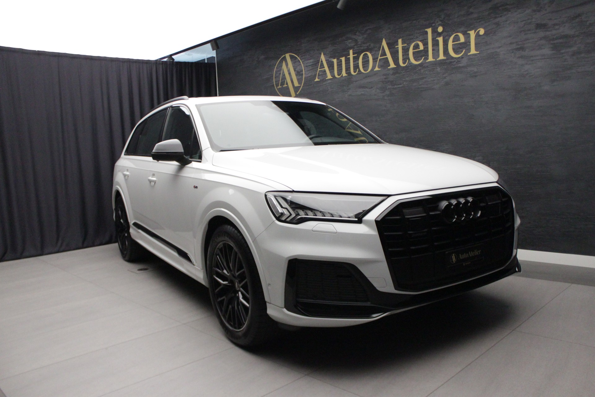 AUDI Q7 45 TDI quattro S Line tiptronic-image-0