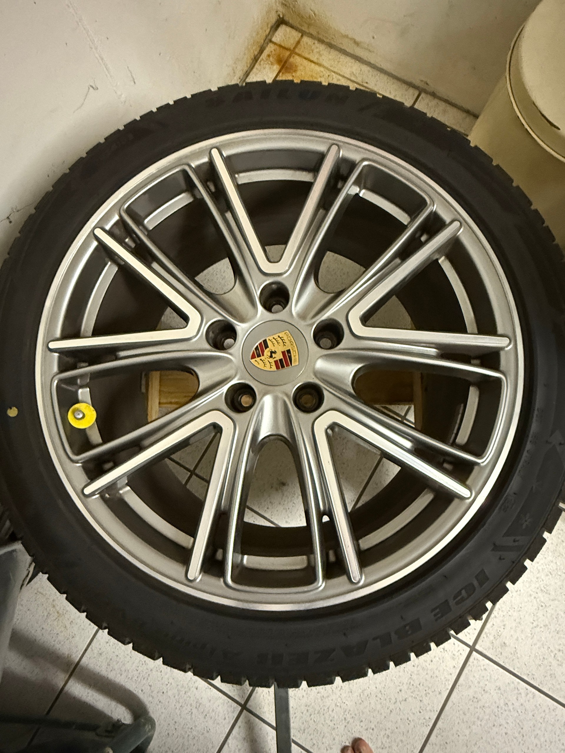 PORSCHE 2.9 V6 4 E-Hybrid-image-6