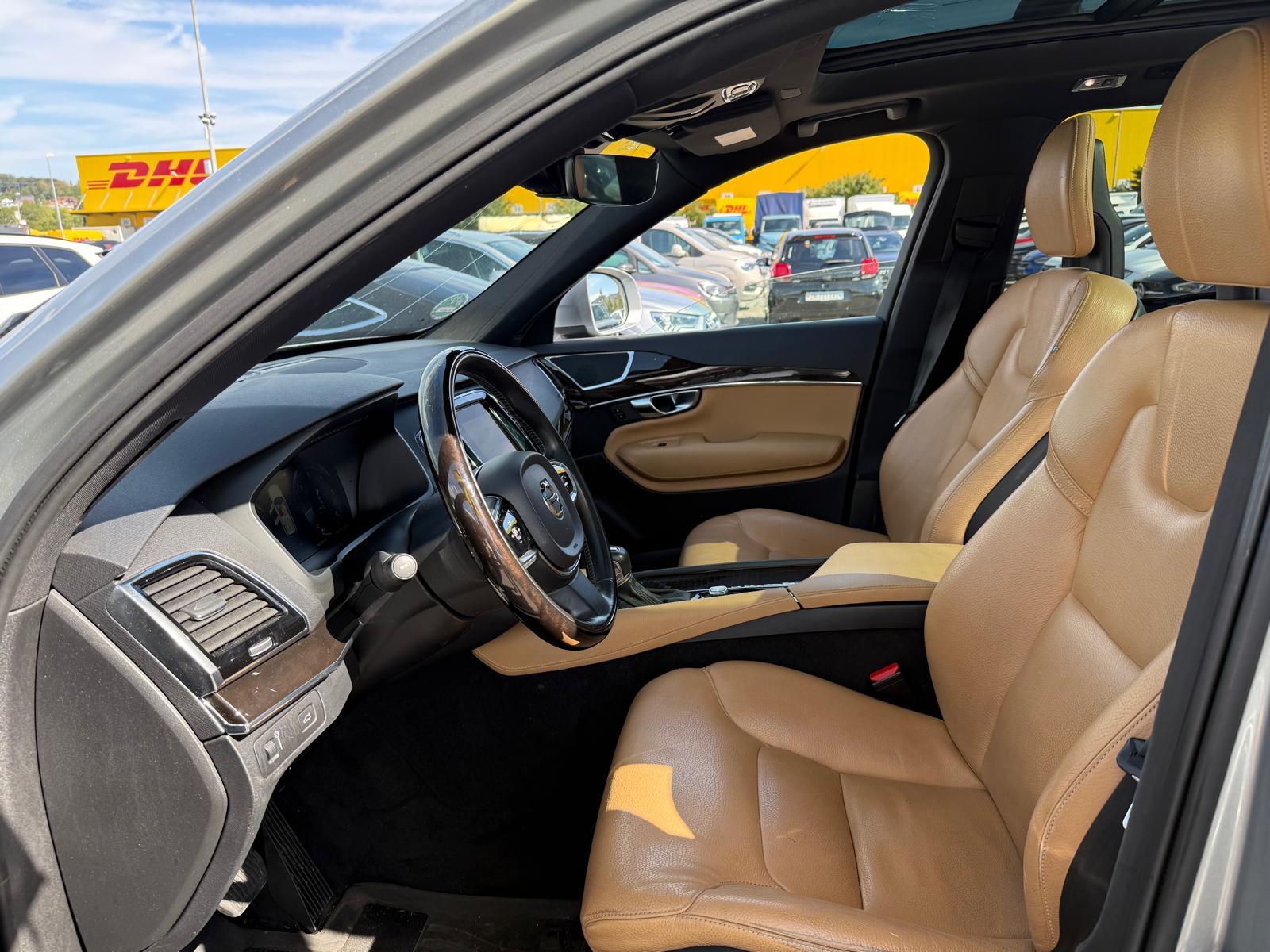 VOLVO XC90 2.0 D5 R-Design 7P. AWD-image-12