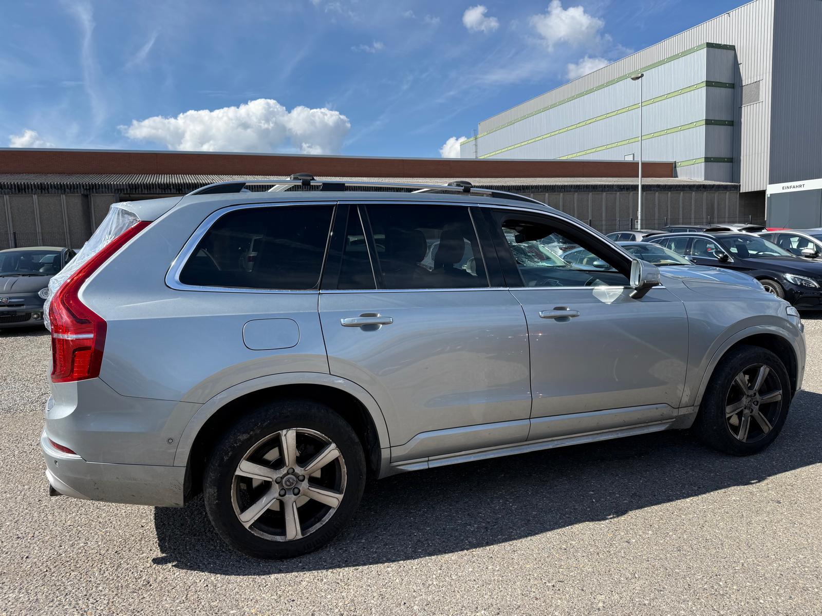 VOLVO XC90 2.0 D5 R-Design 7P. AWD-image-11