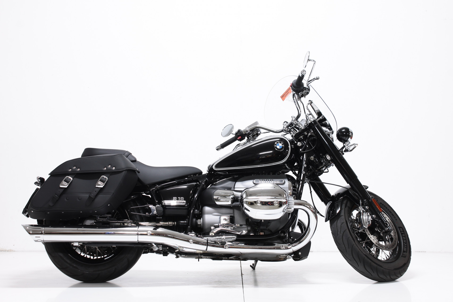 BMW R 18 Classic-showroom-element-1