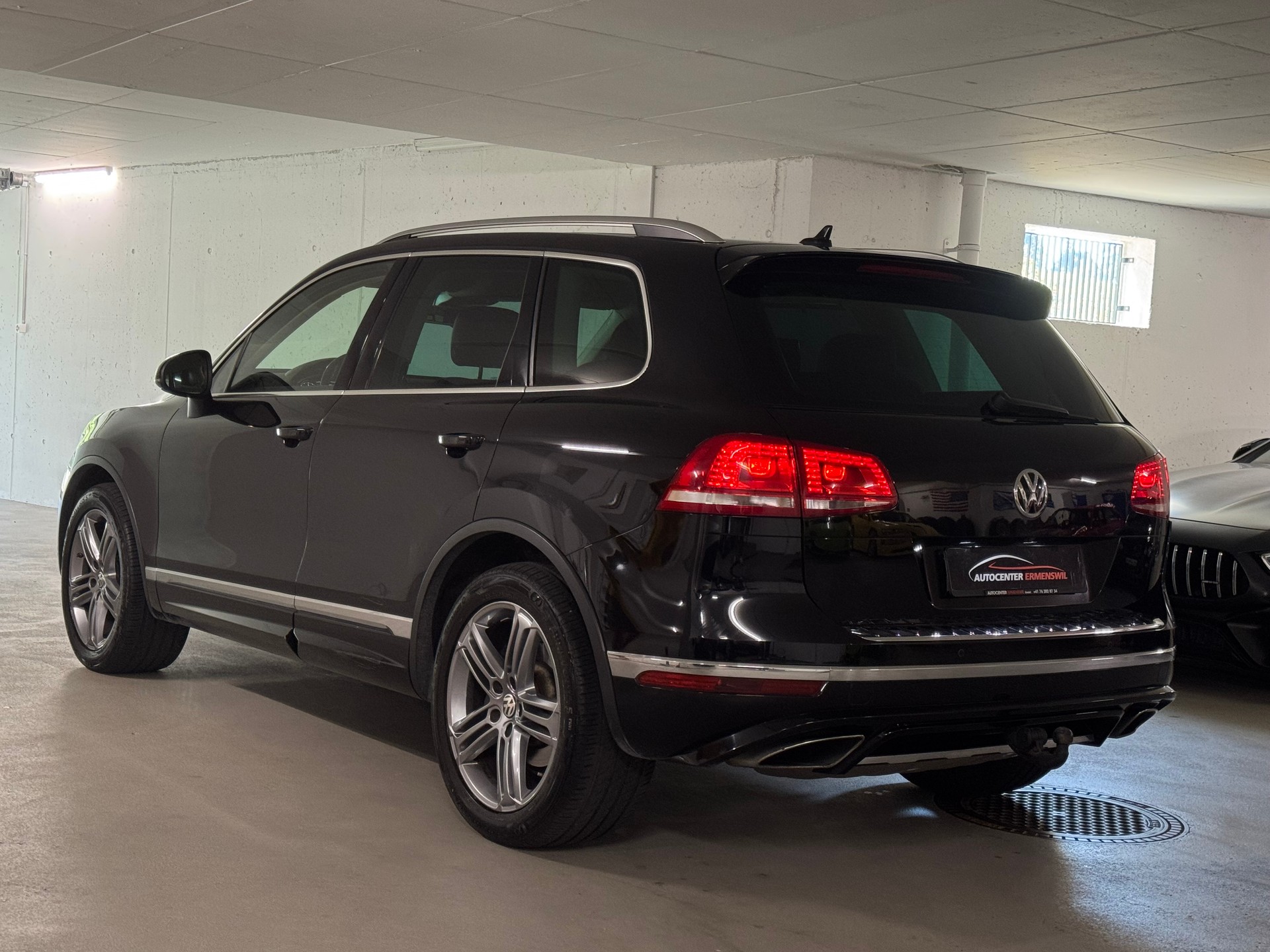 VW Touareg 3.0 TDI BMT R-Line Tiptronic, mit Anhängerkupplung-image-4