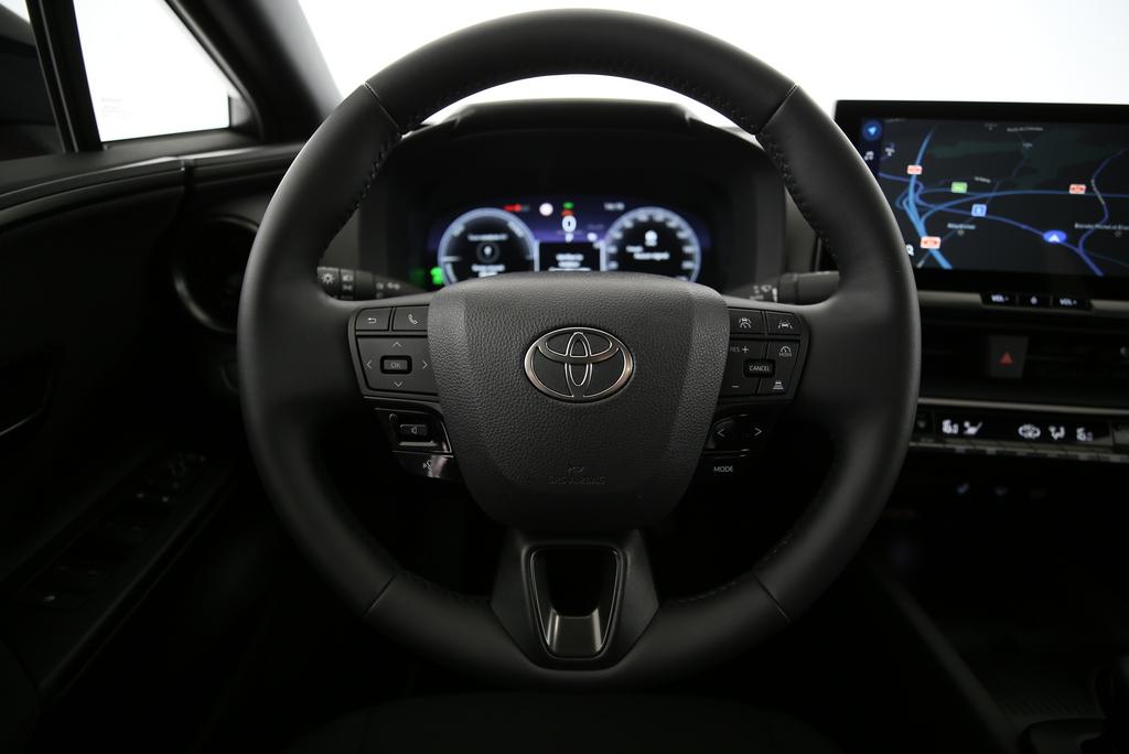 TOYOTA C-HR 2.0 PHEV Swiss Edition-image-5