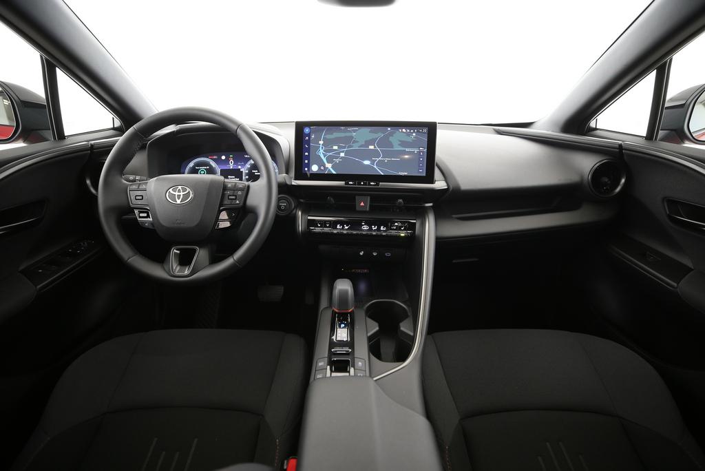 TOYOTA C-HR 2.0 PHEV Swiss Edition-image-4
