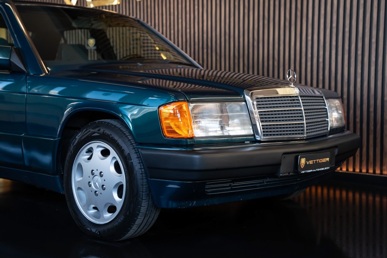 MERCEDES-BENZ 190 E 2.3 Automatic Sondermodell "VERDE"-image-8