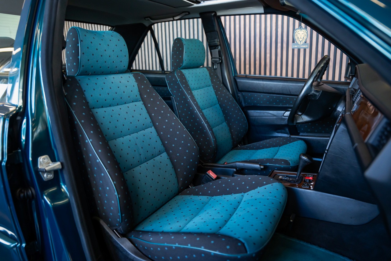 MERCEDES-BENZ 190 E 2.3 Automatic Sondermodell "VERDE"-image-15