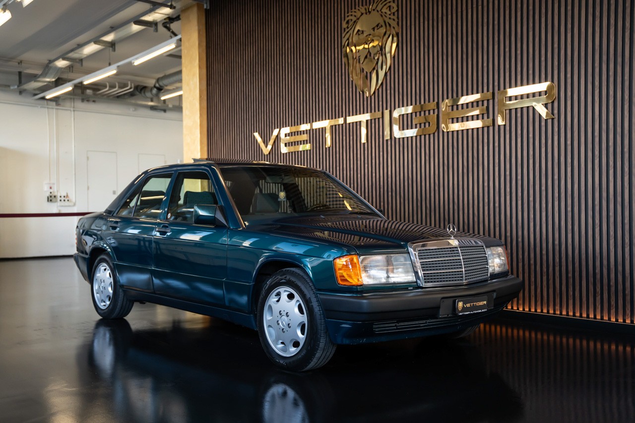 MERCEDES-BENZ 190 E 2.3 Automatic Sondermodell "VERDE"-image-0