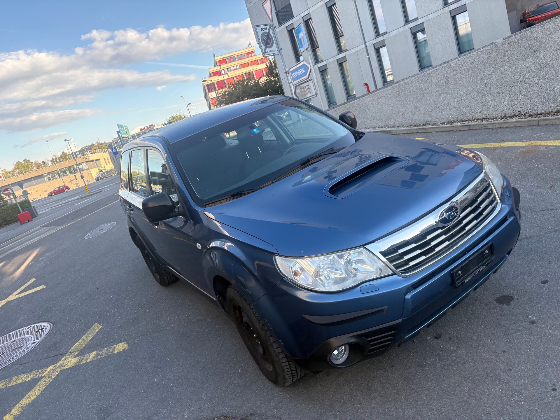 SUBARU Forester 2.0D X Swiss-image-4
