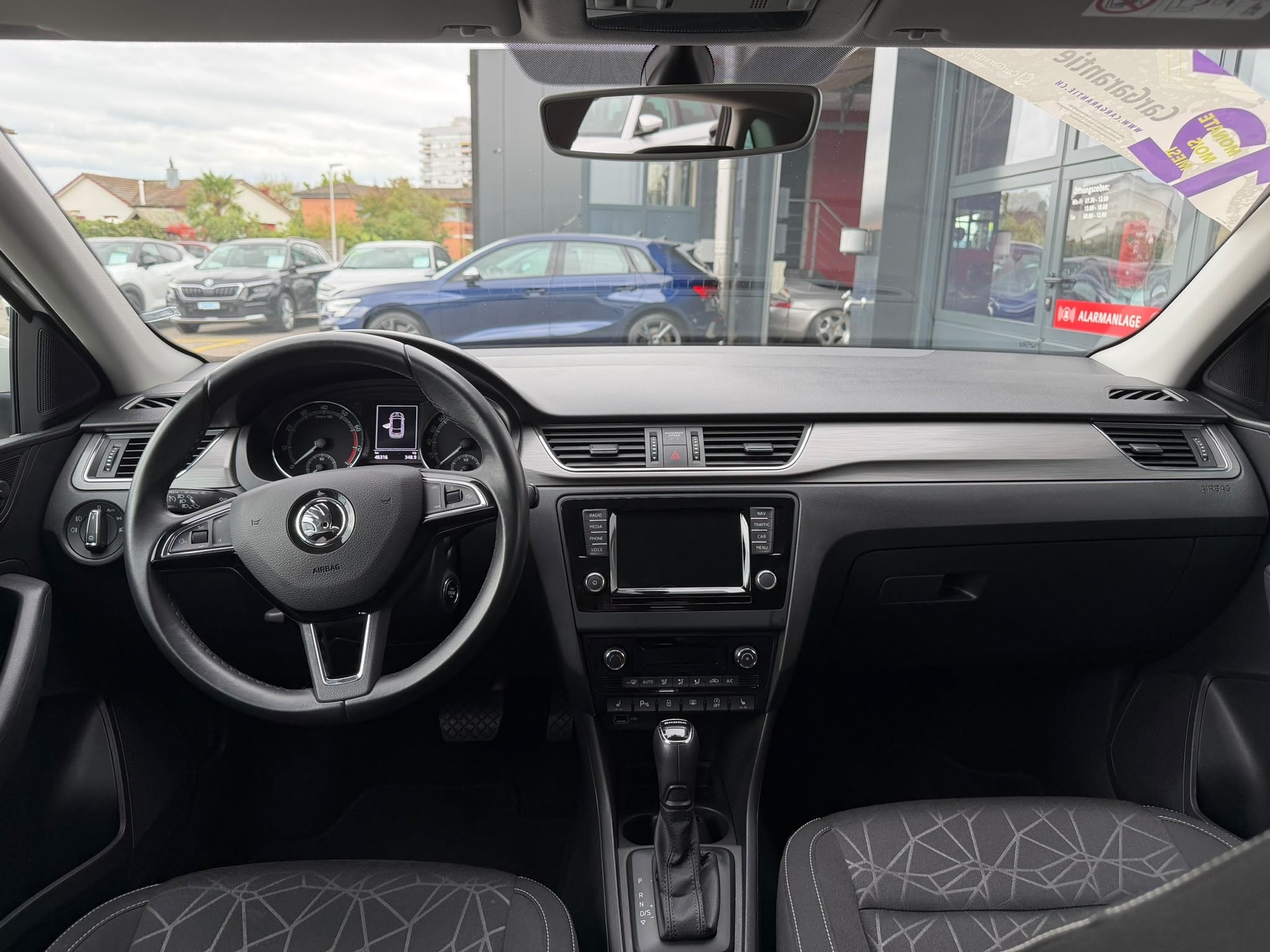 SKODA Rapid Spaceback 1.0 TSI Ambition DSG-image-9