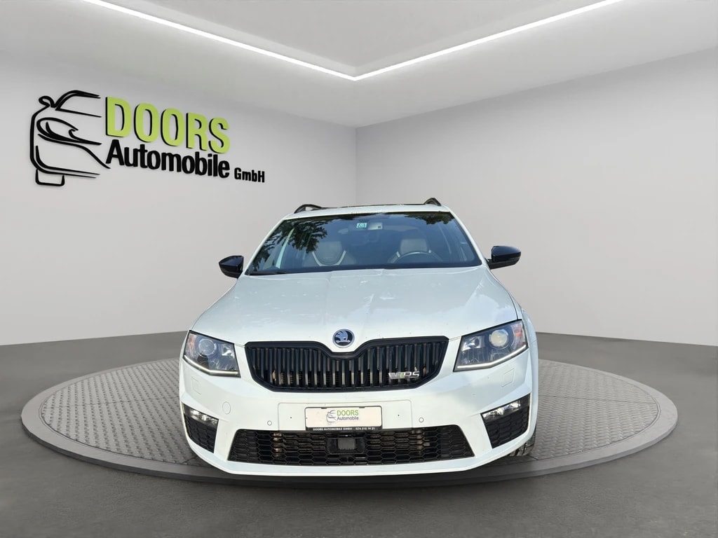 SKODA Octavia Combi 2.0 TDI RS-image-1