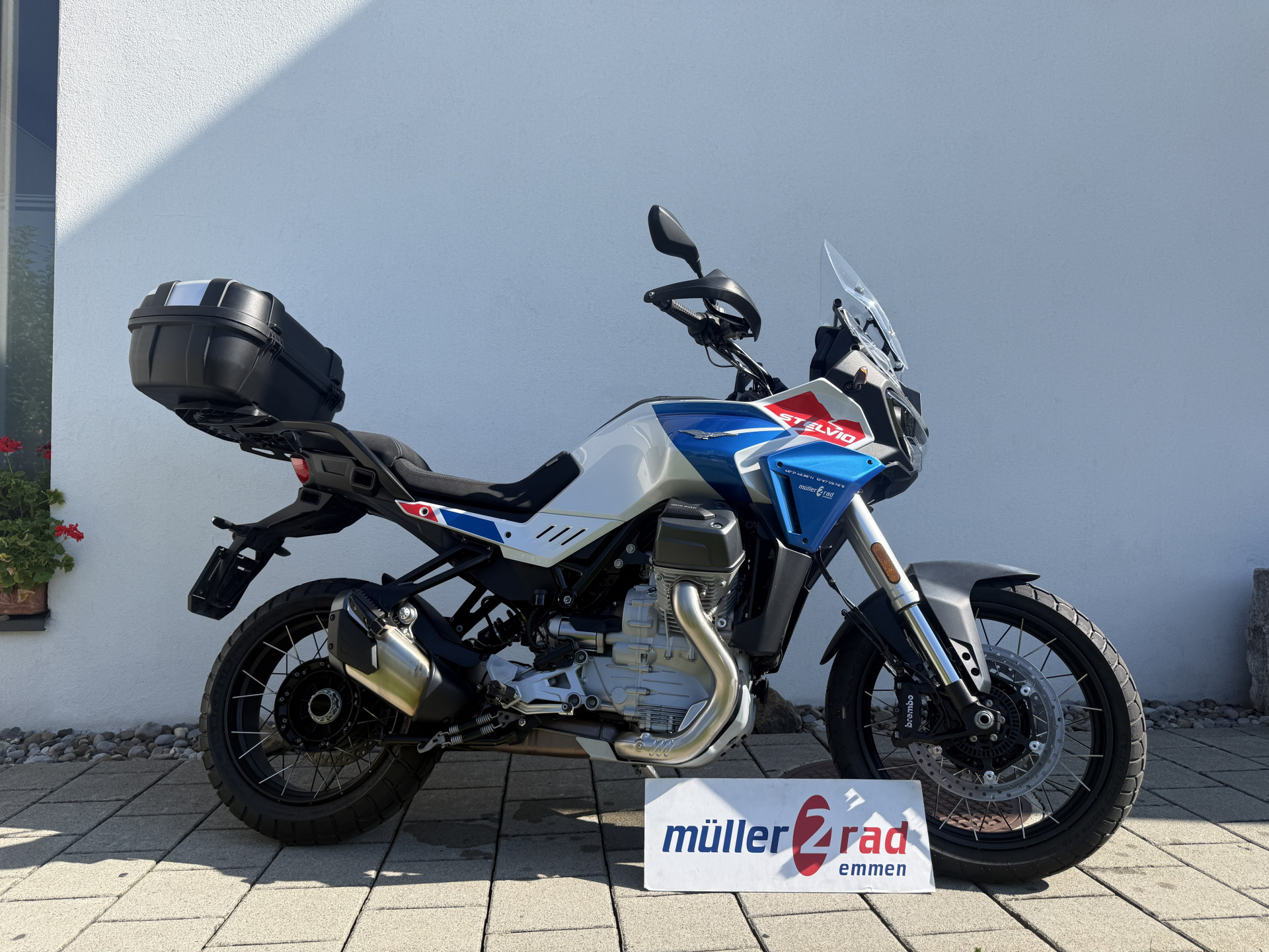 MOTO GUZZI Stelvio Duecento Tributo