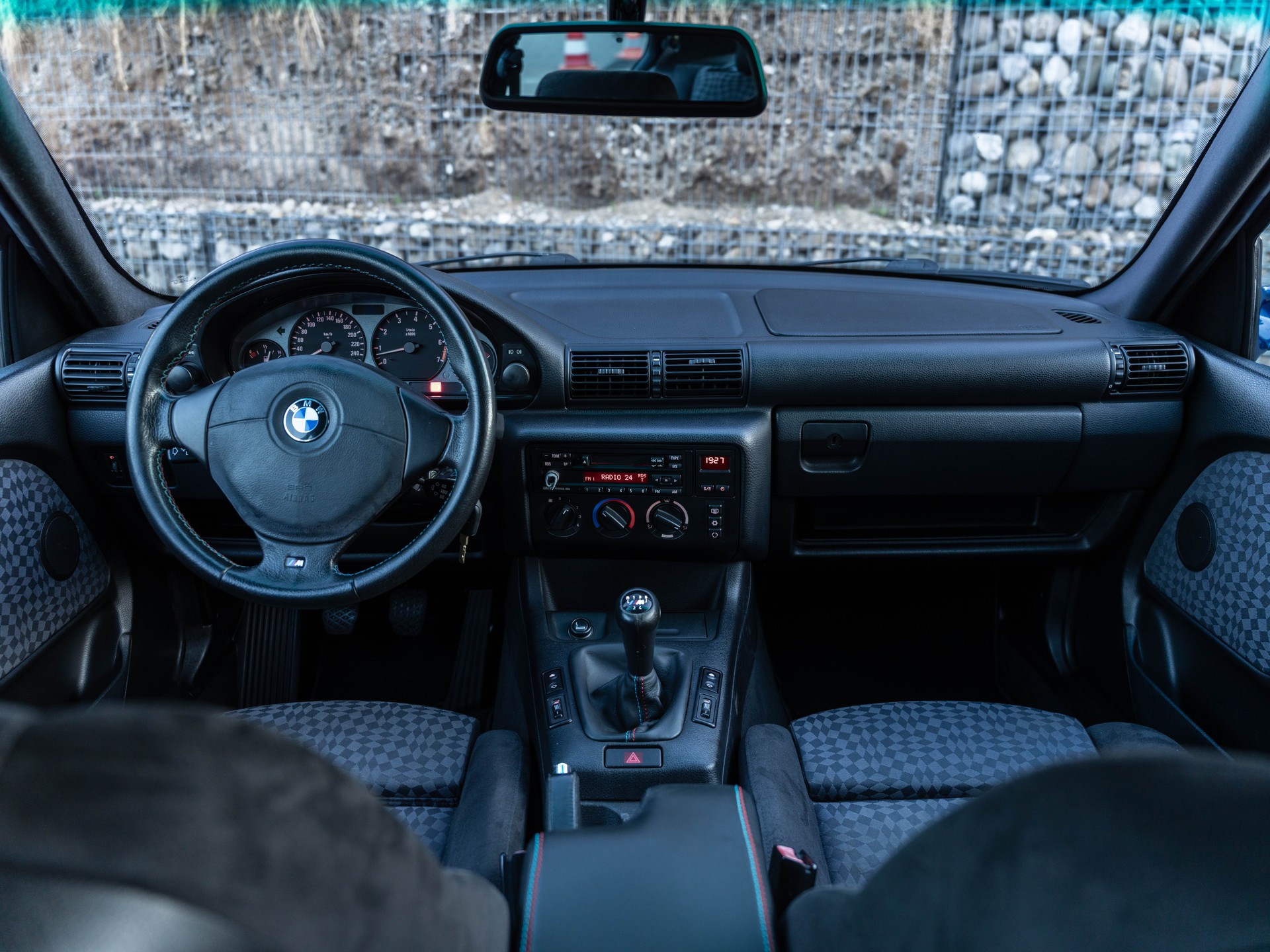 BMW 323ti Compact M-Paket-image-20
