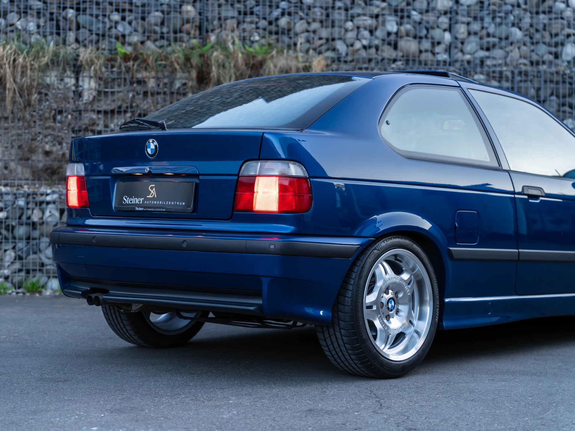 BMW 323ti Compact M-Paket-image-9