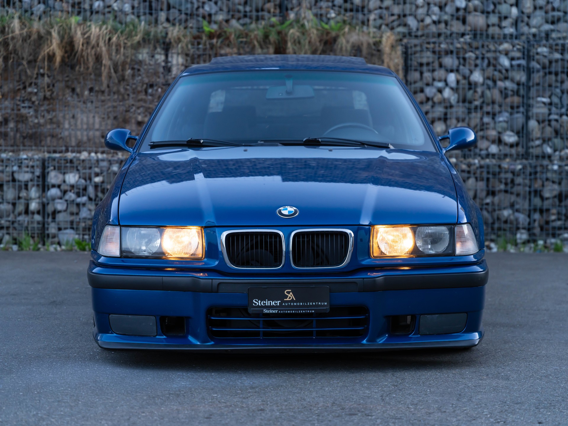 BMW 323ti Compact M-Paket-image-14
