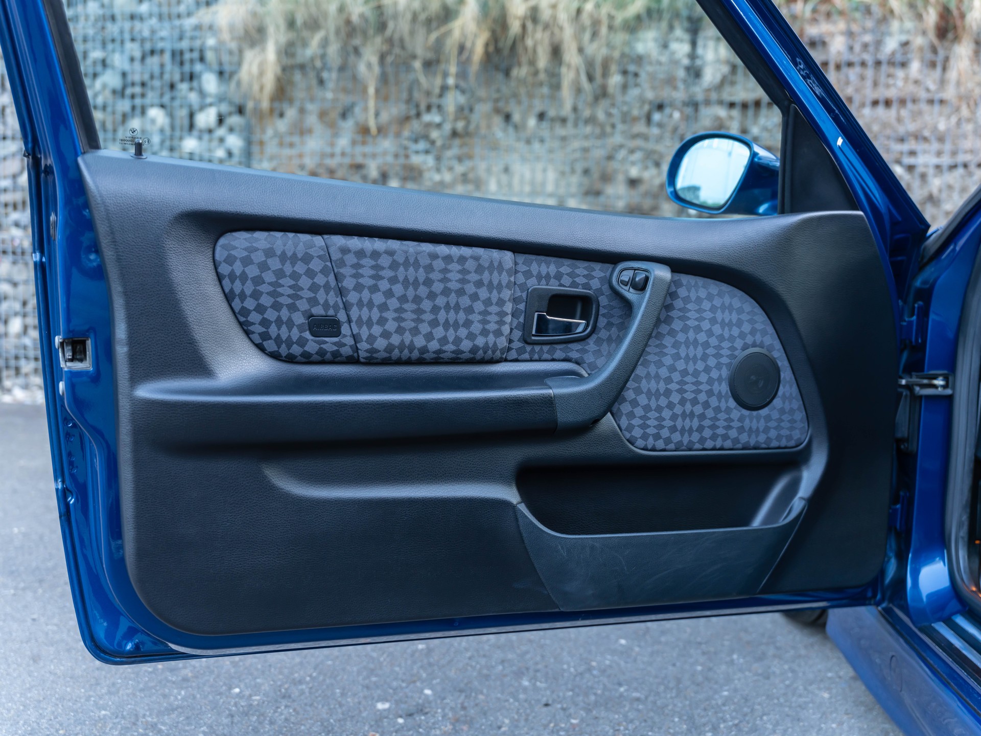 BMW 323ti Compact M-Paket-image-27
