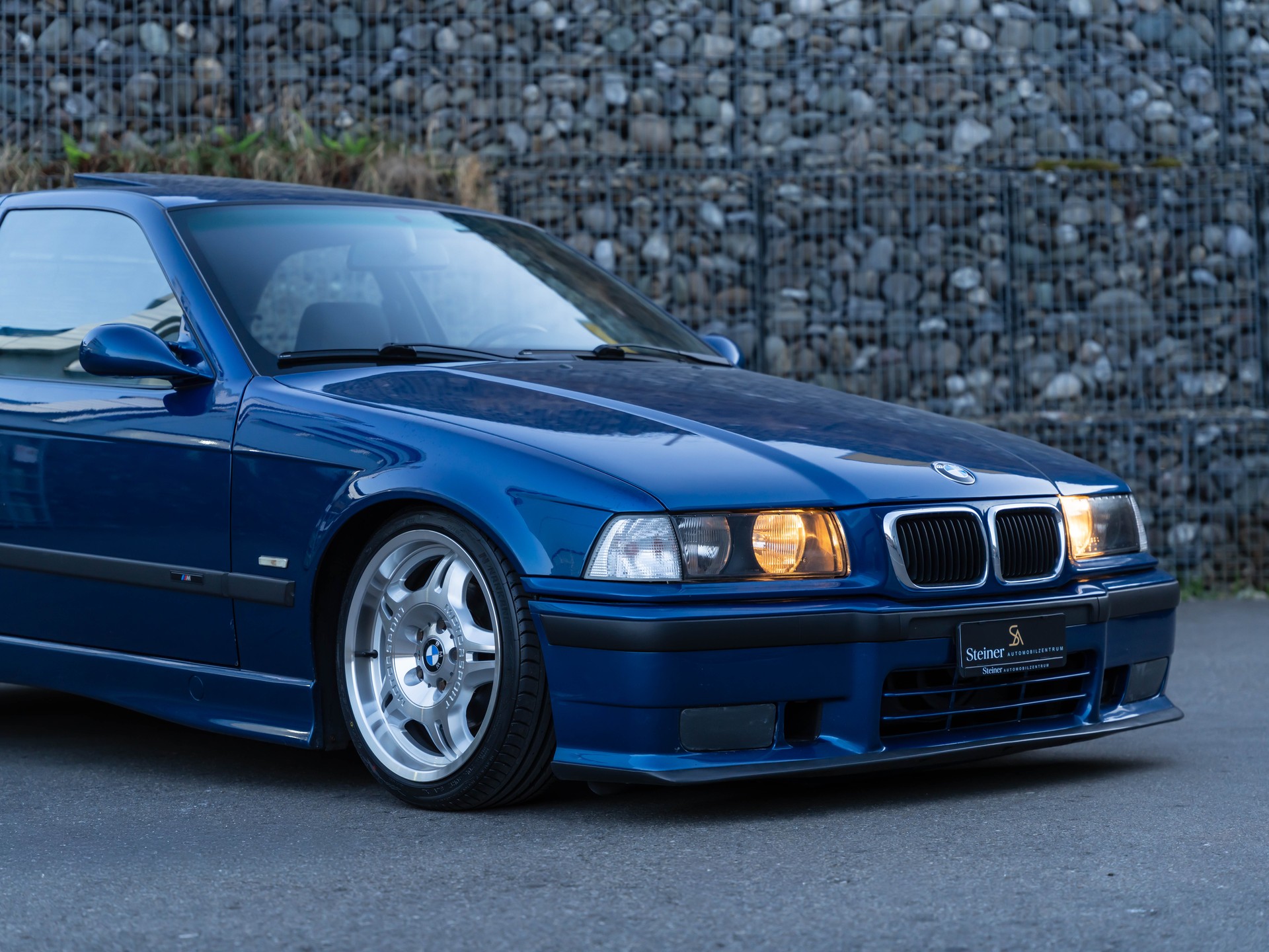 BMW 323ti Compact M-Paket-image-13