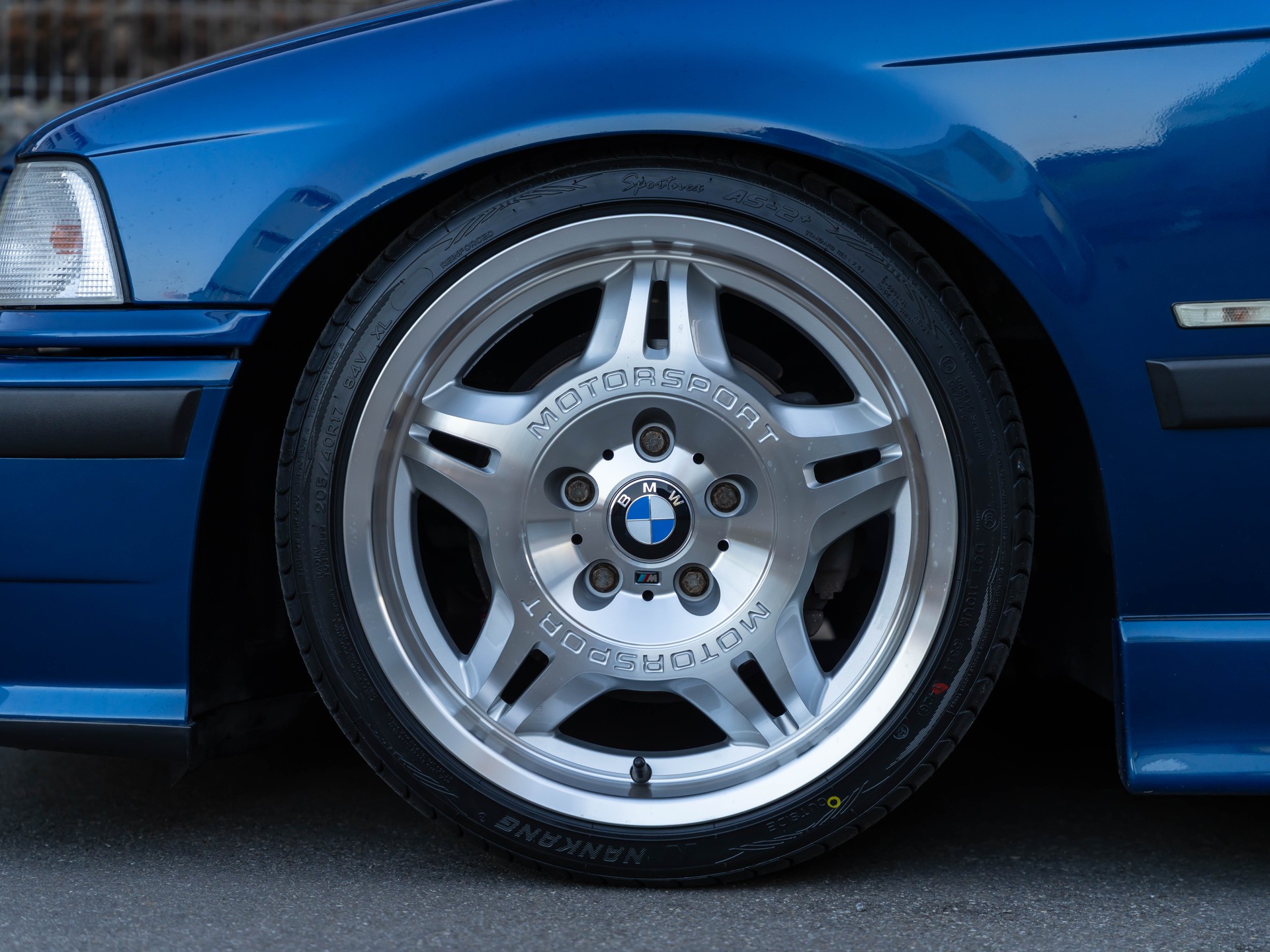 BMW 323ti Compact M-Paket-image-2