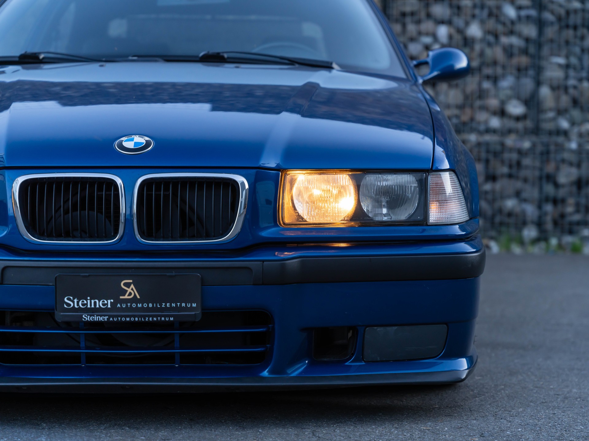 BMW 323ti Compact M-Paket-image-15