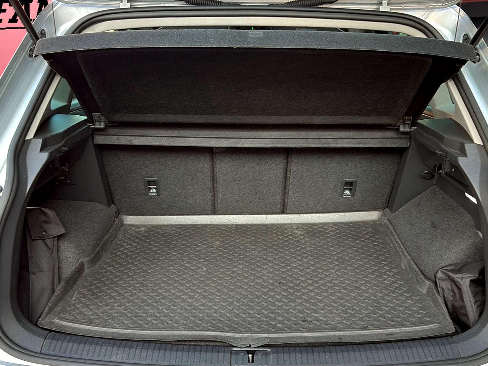 VW Tiguan 2.0 TSI Life DSG-image-10