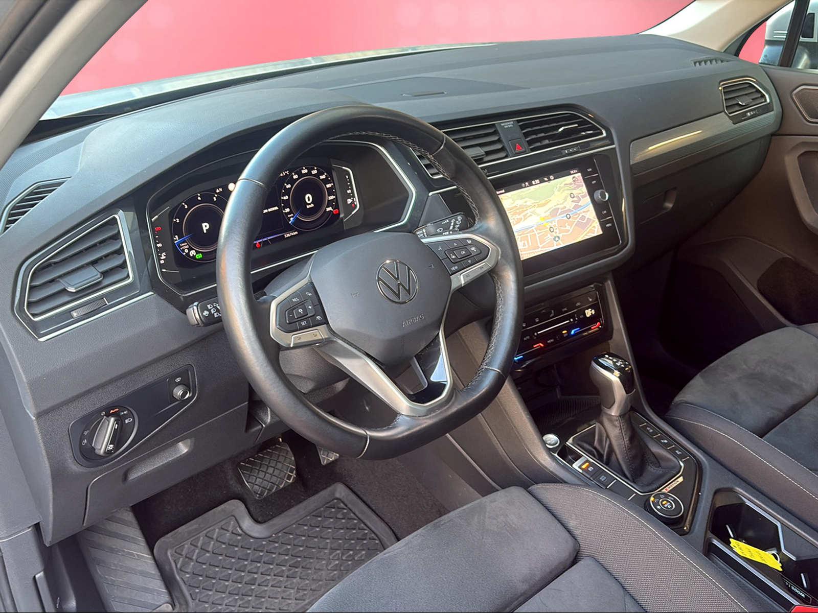 VW Tiguan 2.0 TSI Life DSG-image-4