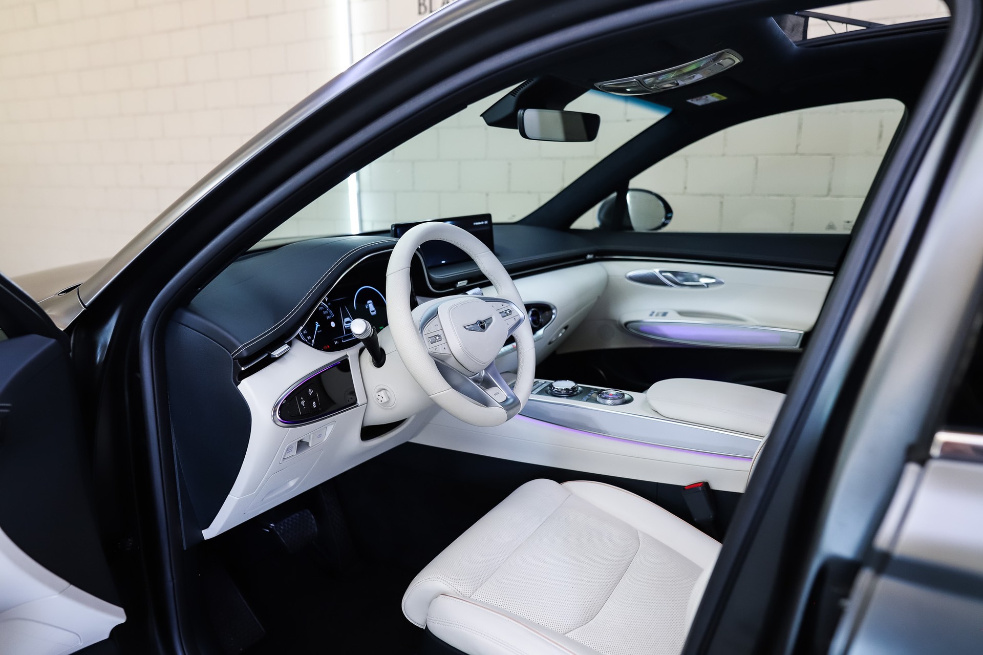 GENESIS GV70 Electrified Sport kWh 77,4 AWD *Makalu Gray (Matt)*-image-6