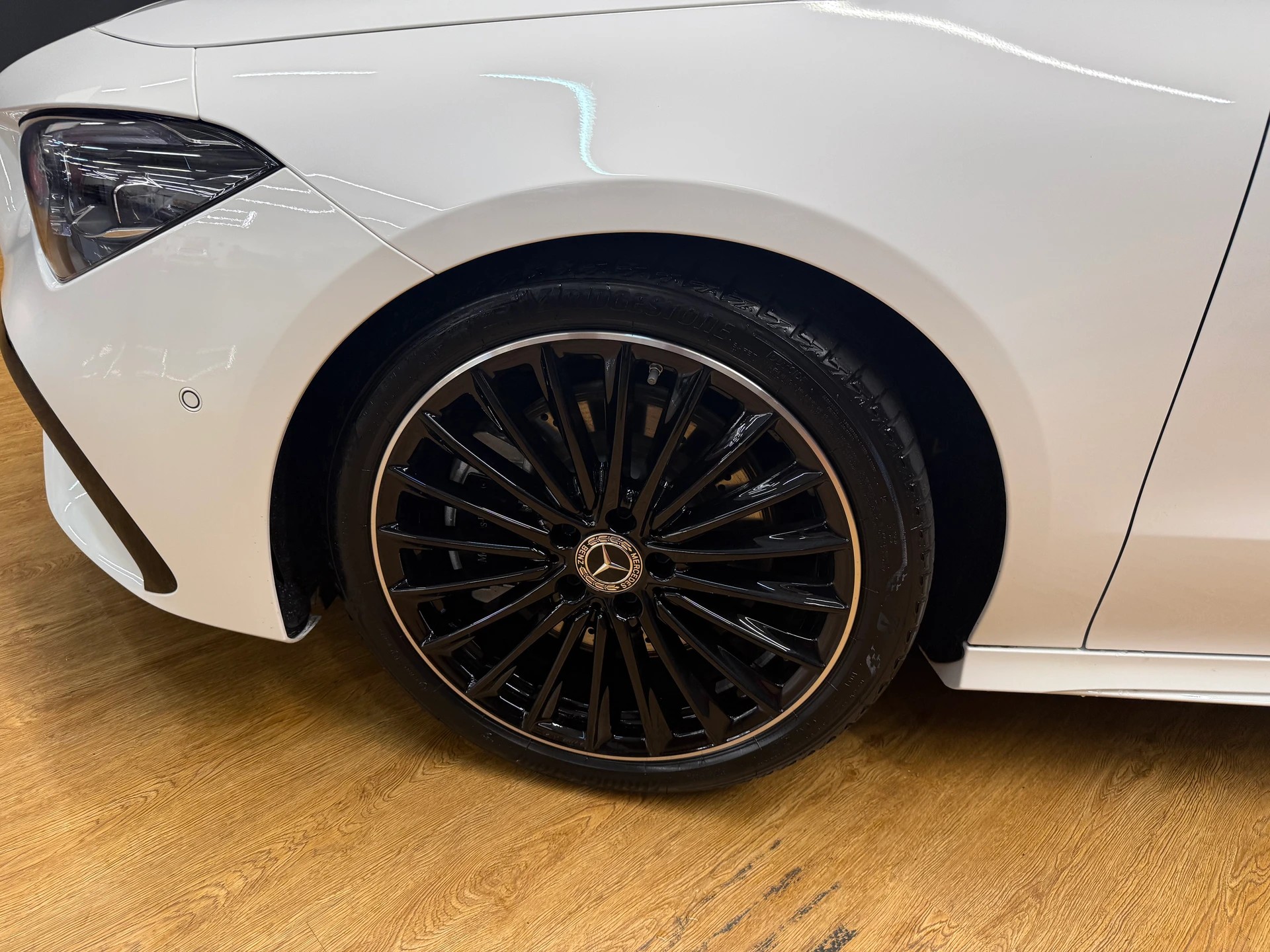 MERCEDES-BENZ CLA 250 4M - SB - AMG / DISTRONIC / Rückfahrkamera / Memory / Multibeam LED-image-5
