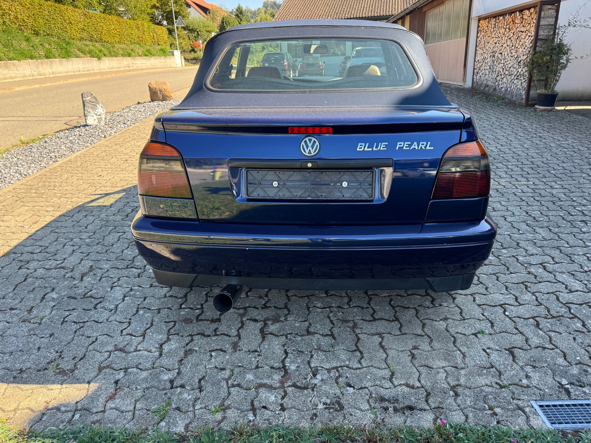 VW Golf Cabriolet 2000 Swiss Classic-image-6