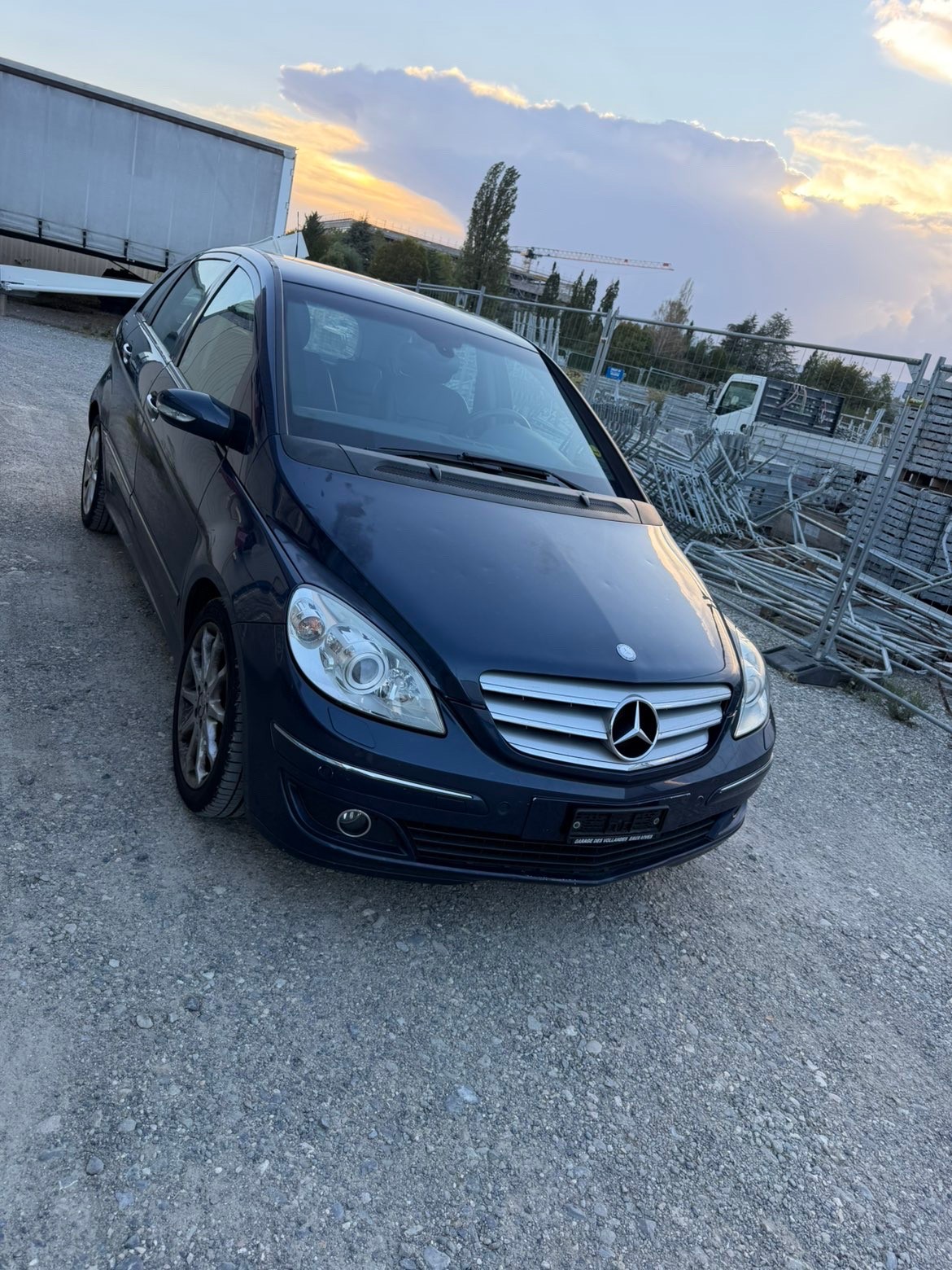 MERCEDES-BENZ B 200 T-image-7