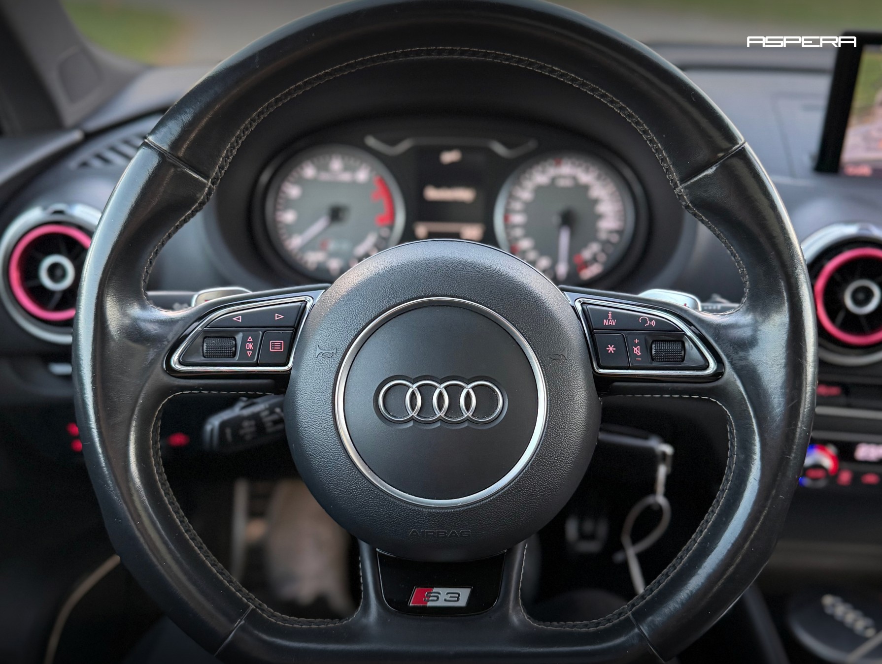 AUDI S3 Sportback 2.0 TFSI quattro S-tronic *RESERVIERT*-image-9