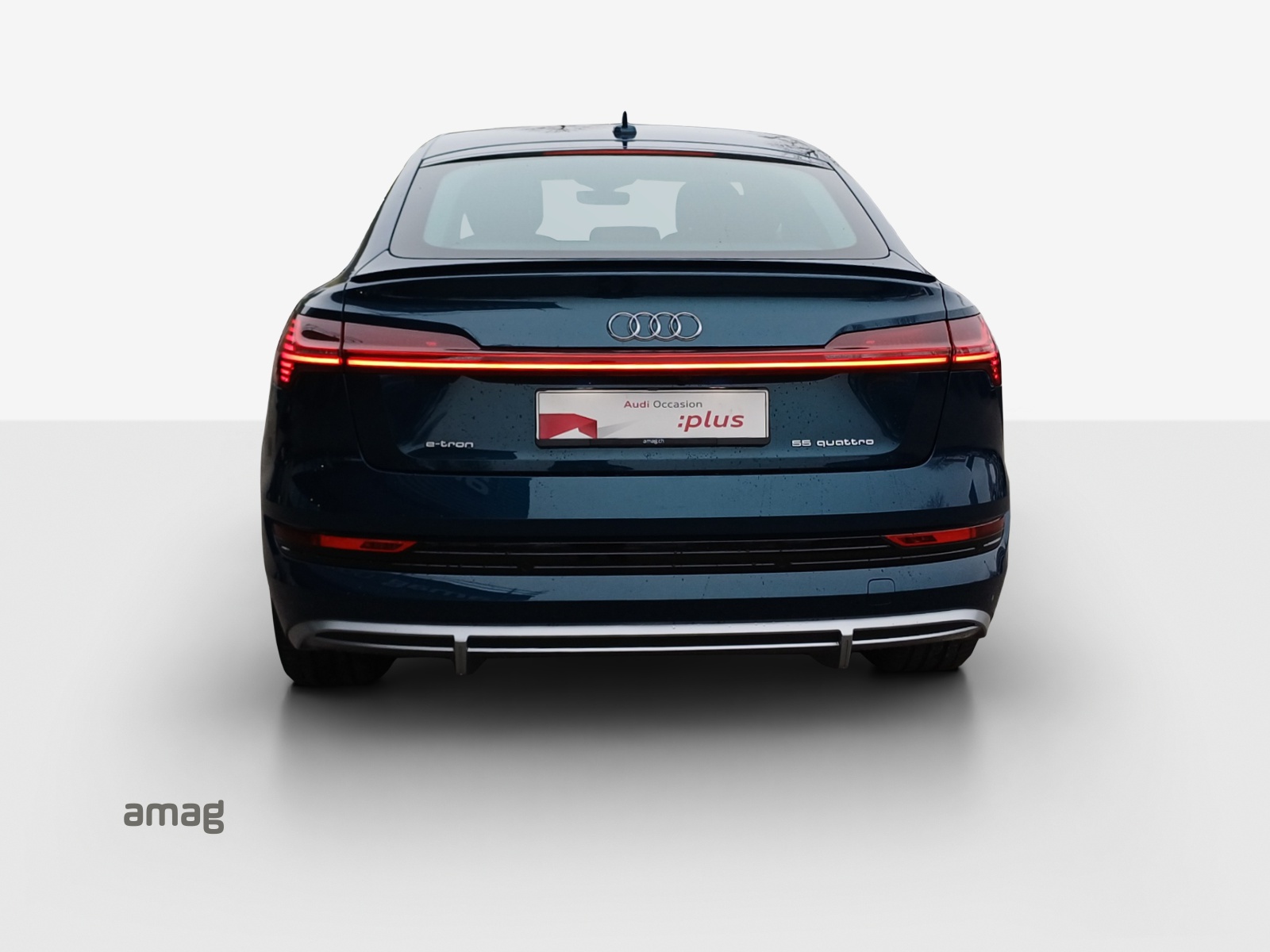 AUDI e-tron 55 Sportback S Line quattro-image-4
