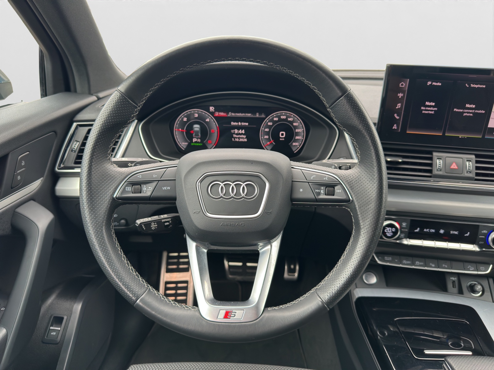 AUDI Q5 40 TDI S-line quattro S-tronic-image-13