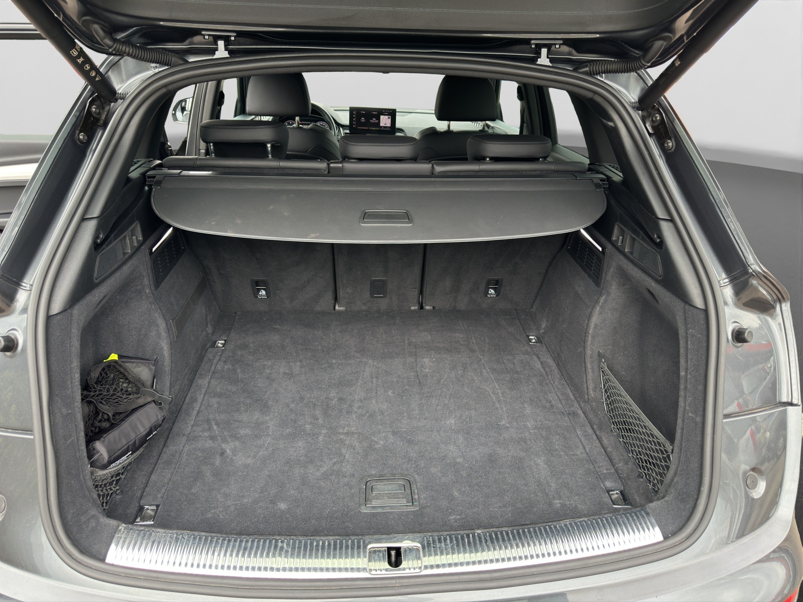 AUDI Q5 40 TDI S-line quattro S-tronic-image-14