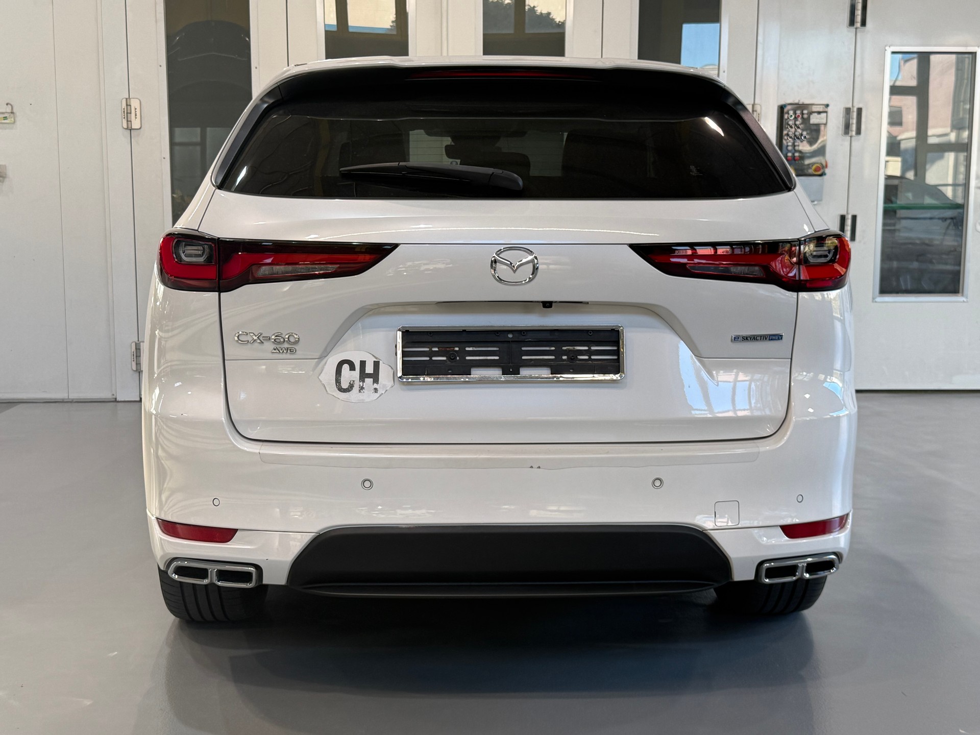 MAZDA CX-60 e-Skyactiv PHEV 327 AWD Takumi-image-9