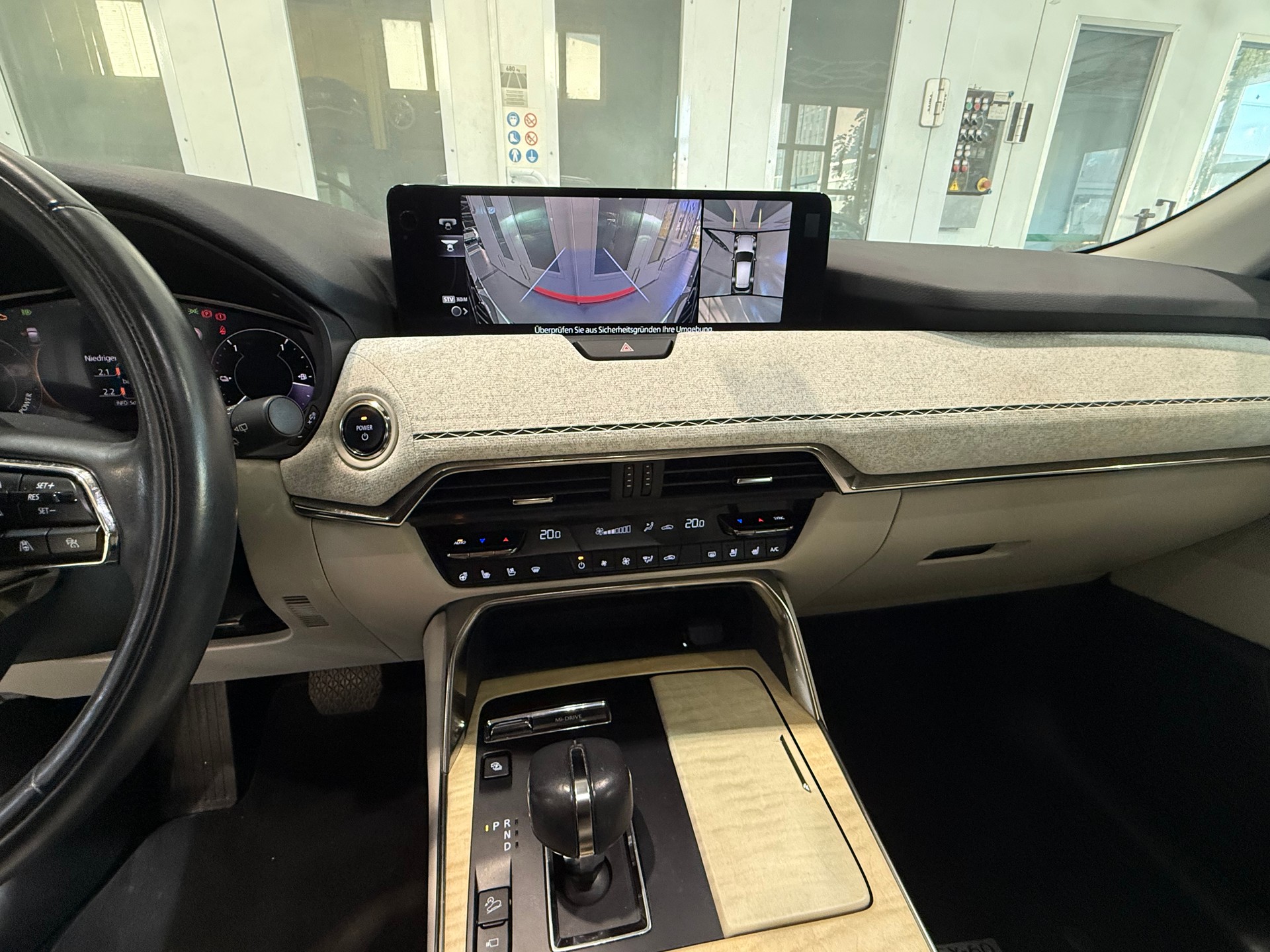 MAZDA CX-60 e-Skyactiv PHEV 327 AWD Takumi-image-12