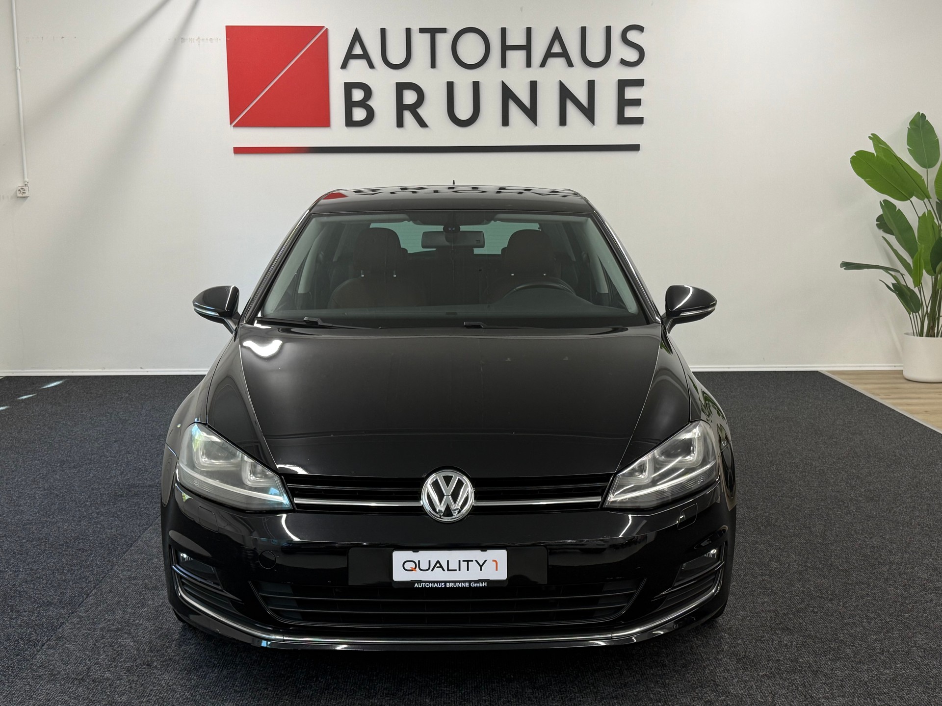 VW Golf 1.4 TSI Highline DSG-image-1