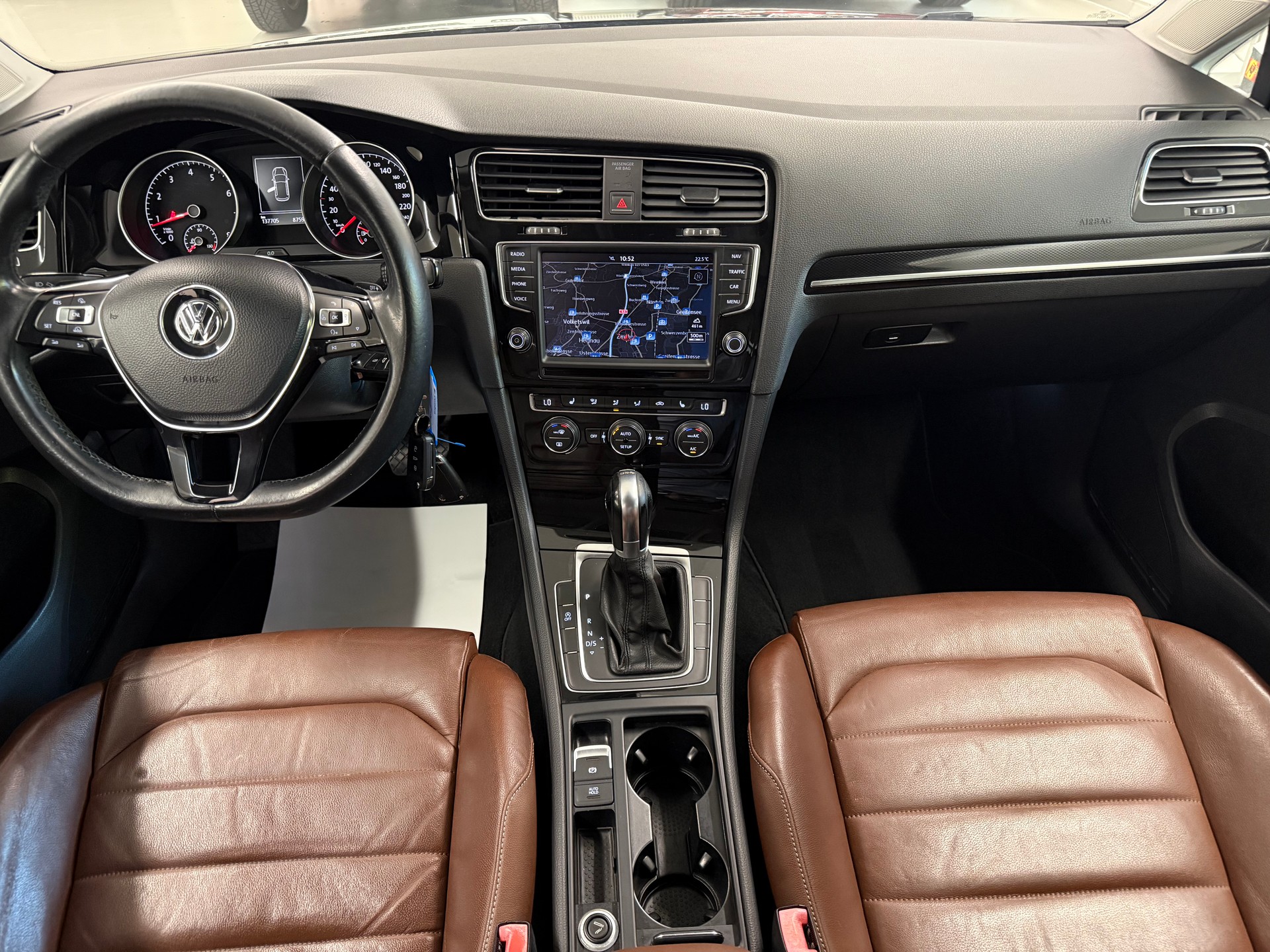 VW Golf 1.4 TSI Highline DSG-image-12