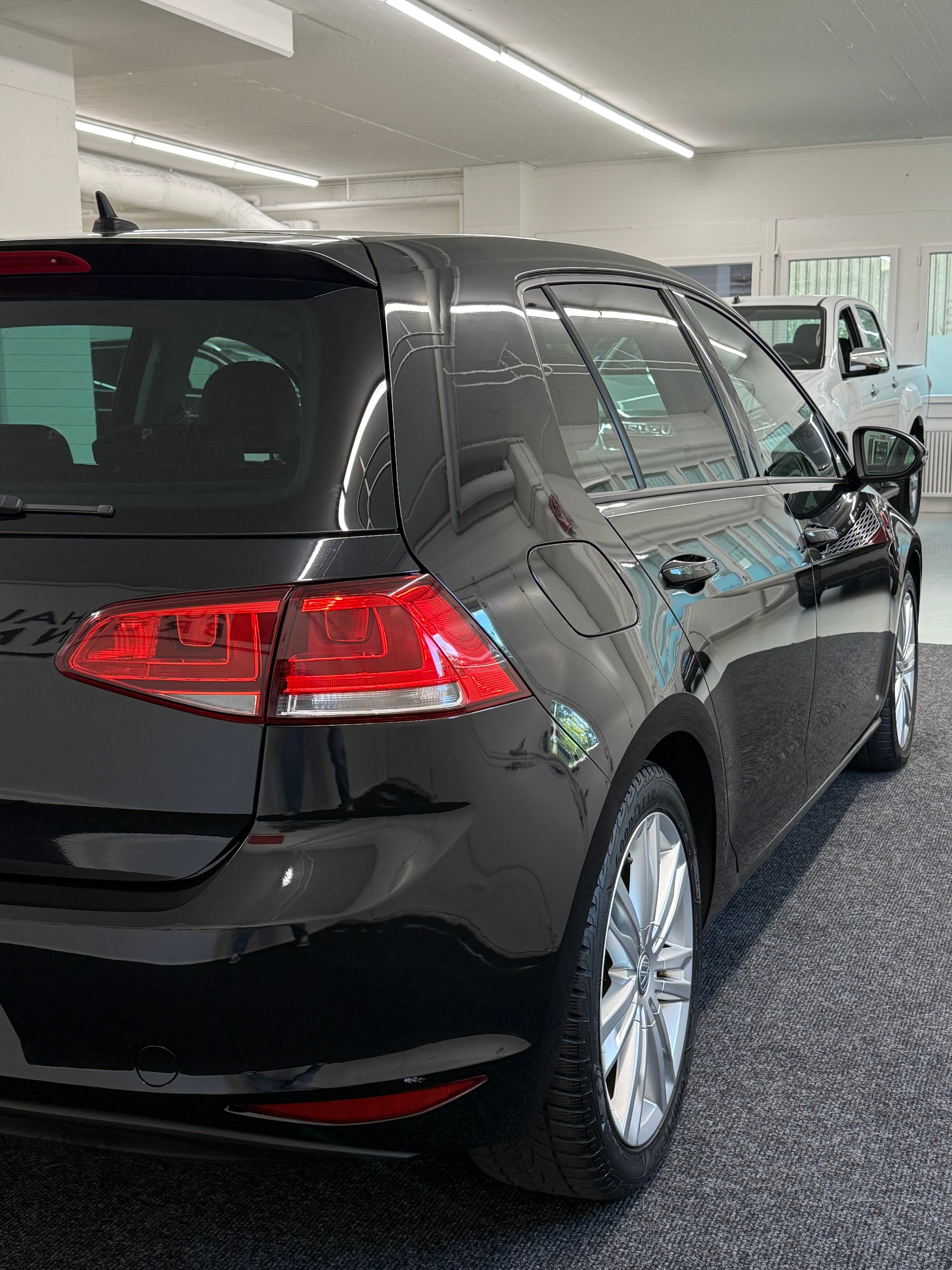 VW Golf 1.4 TSI Highline DSG-image-4