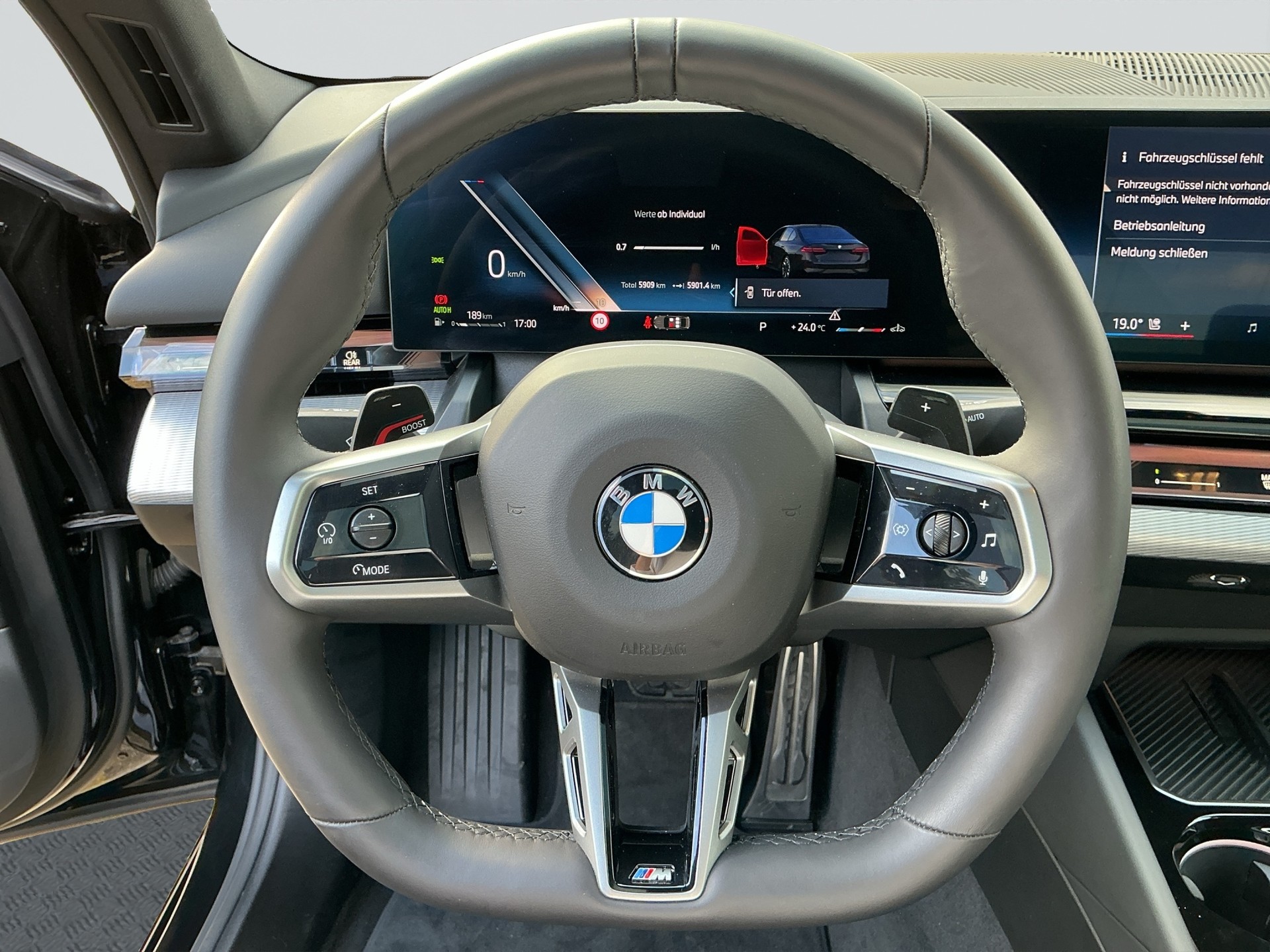 BMW 520d xDrive 48V M Sport Pro Steptronic-image-9
