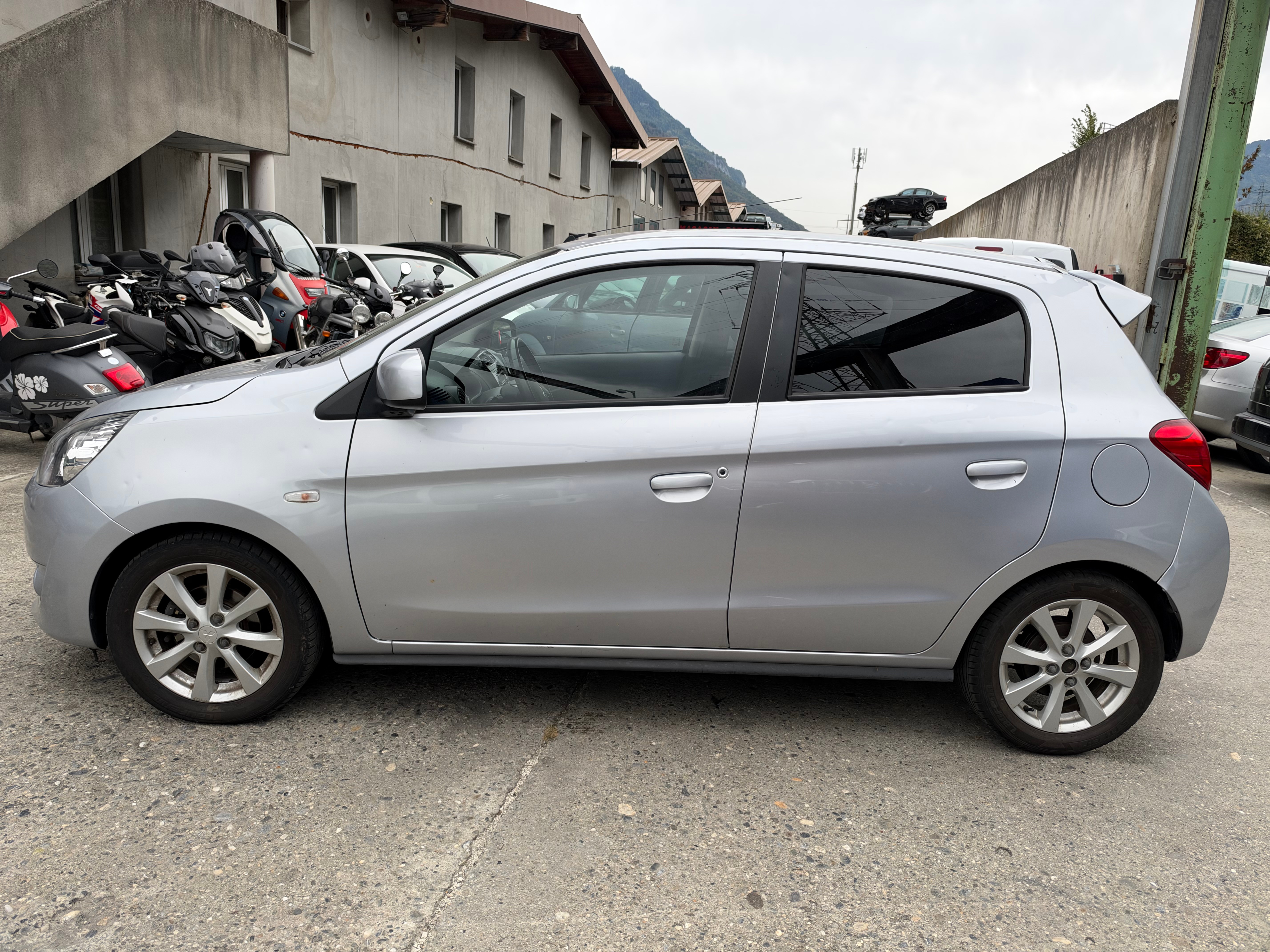 Car photo