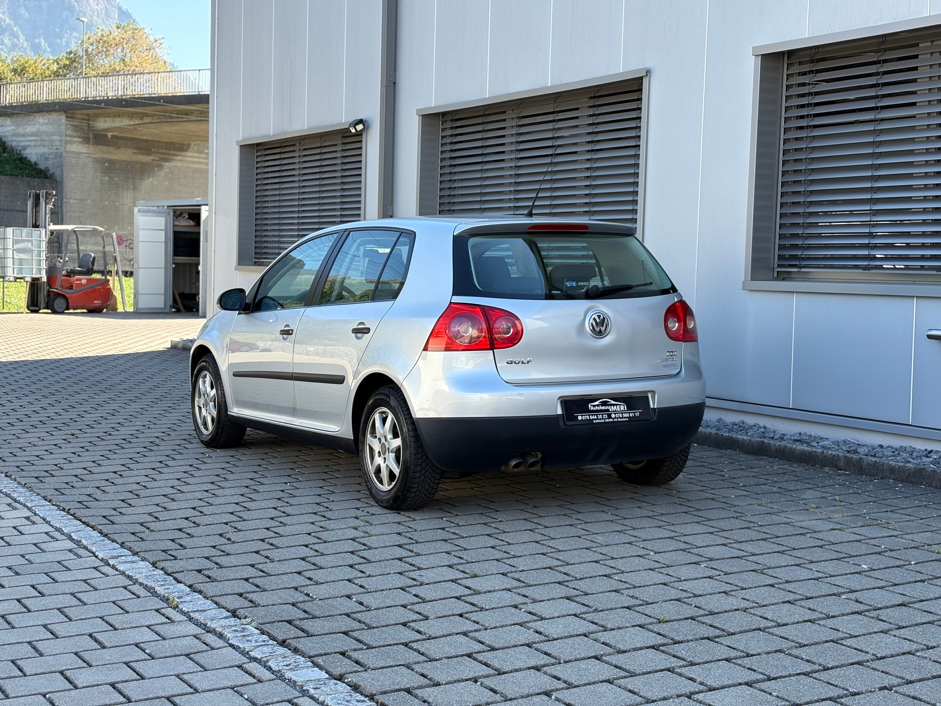 VW Golf 1.9 TDI Comfortline 4Motion-image-6
