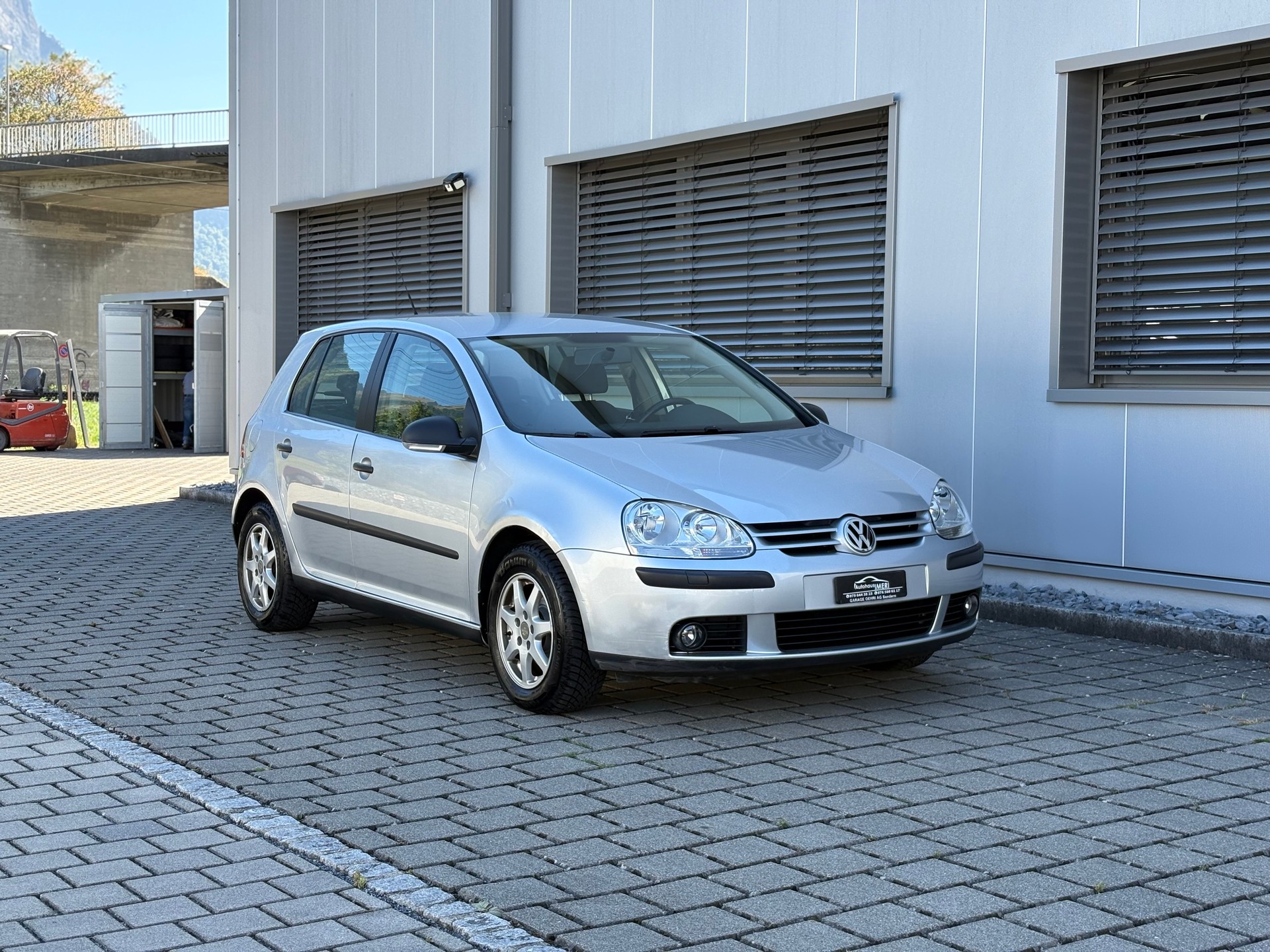 VW Golf 1.9 TDI Comfortline 4Motion-image-4