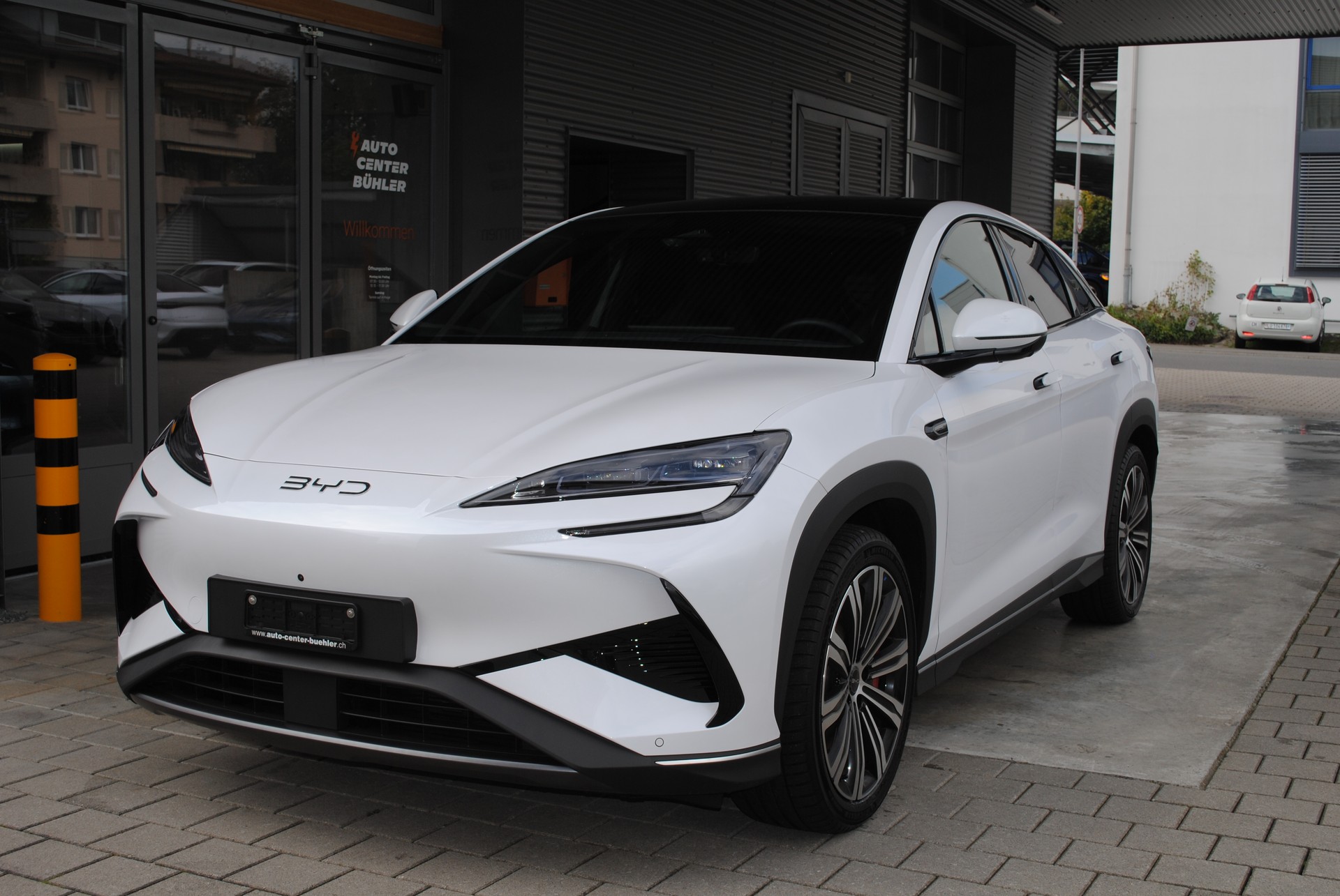 BYD Sealion 7 91,3 kWh Excellence AWD-image-2