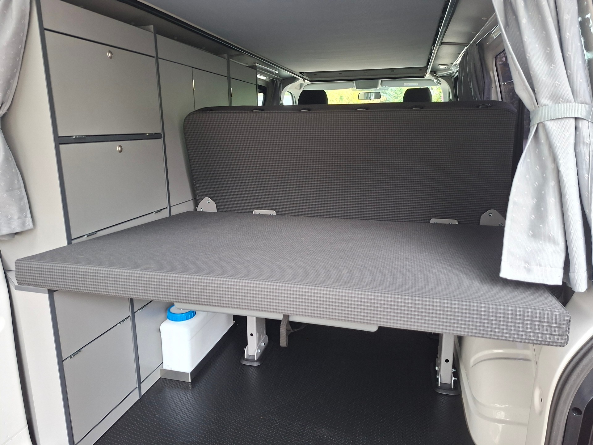 VW T6.1 2.0 TDI 150PS MareMonti COMFORT Camper 5Sitze-image-11