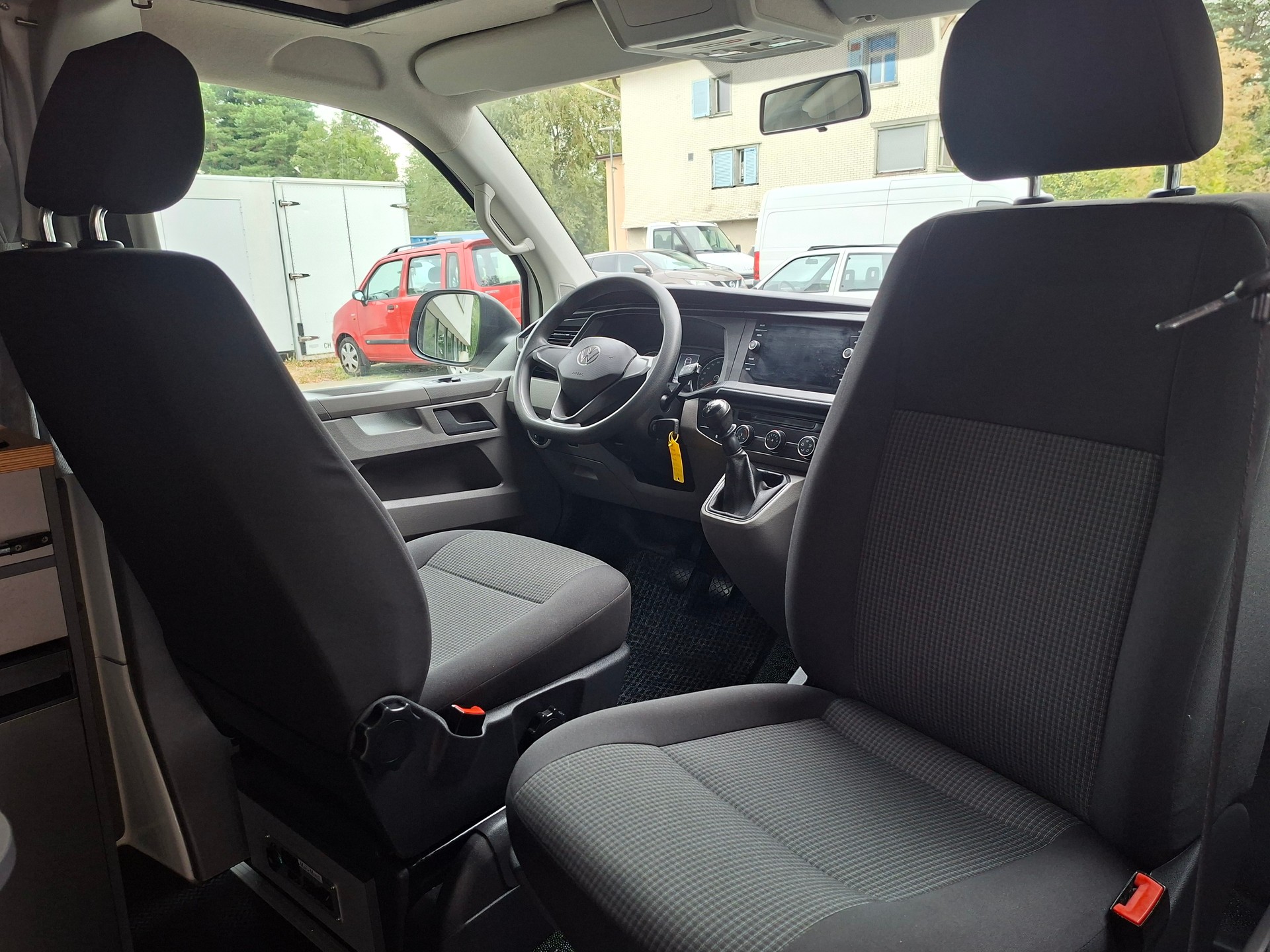 VW T6.1 2.0 TDI 150PS MareMonti COMFORT Camper 5Sitze-image-7